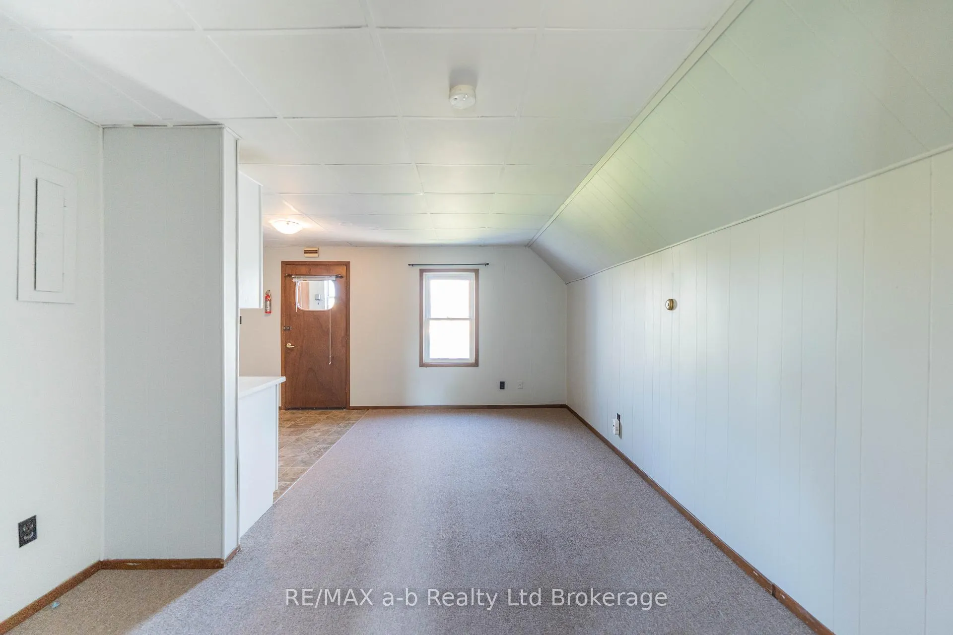 Photo 8 of Unit Unit A, 10 Mckenzie Street, Tillsonburg — HOMEH