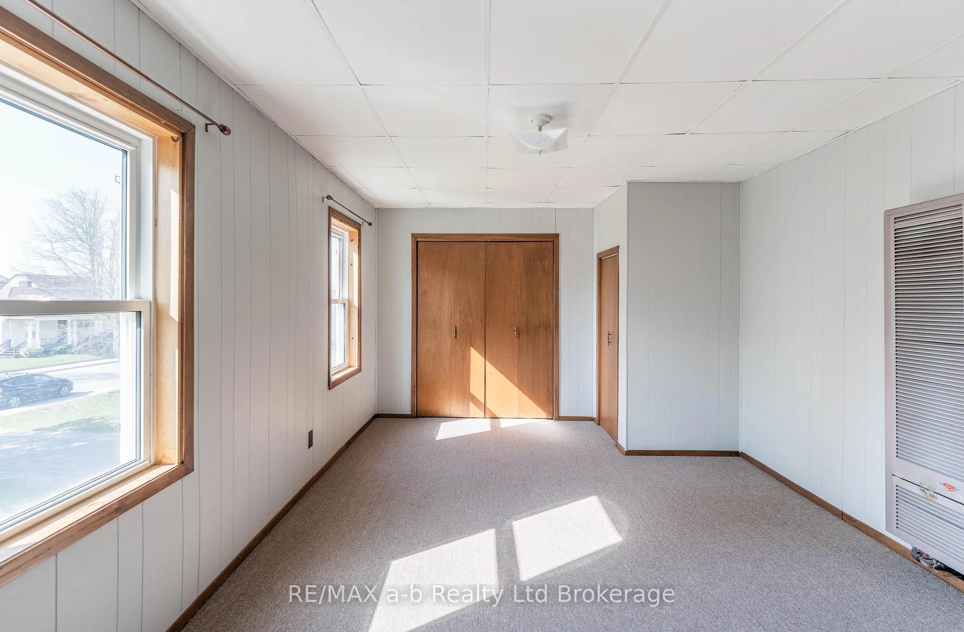 Photo 11 of Unit Unit A, 10 Mckenzie Street, Tillsonburg — HOMEH