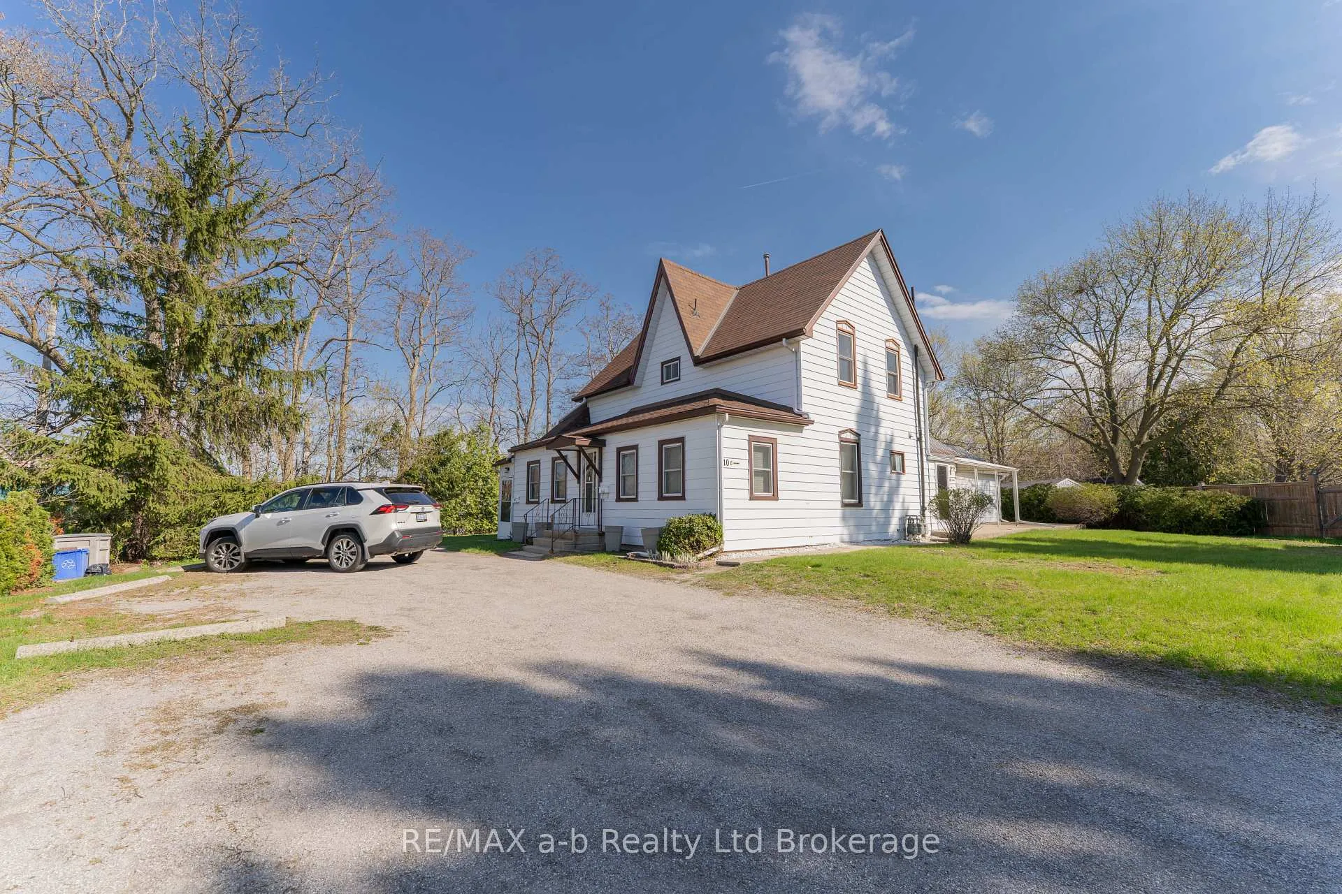 Photo 15 of Unit Unit A, 10 Mckenzie Street, Tillsonburg — HOMEH