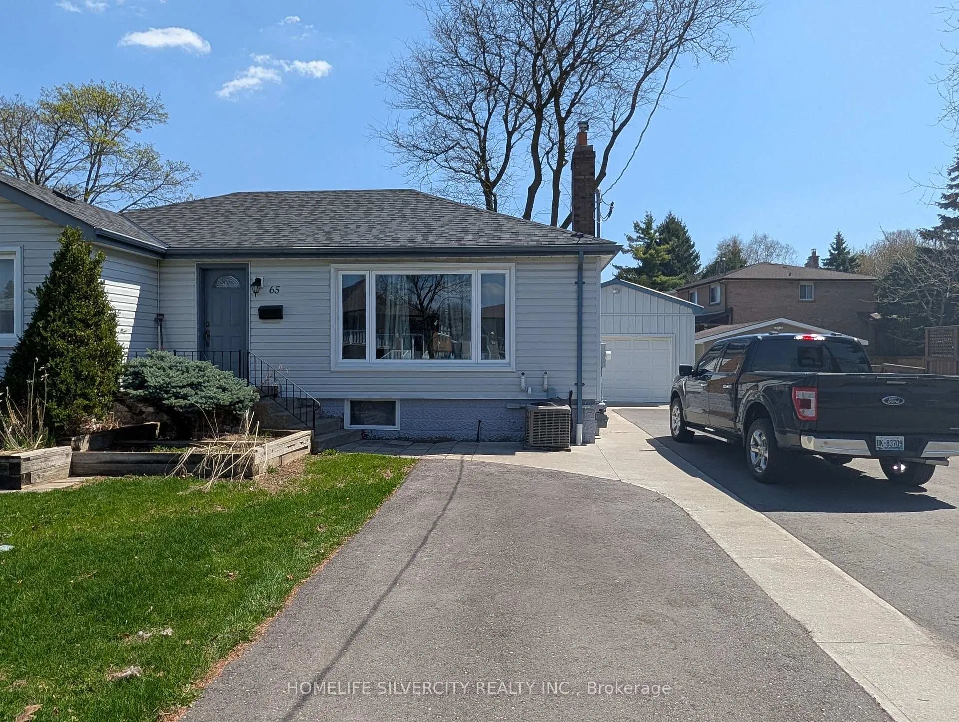 Photo 1 of 65 English Street, Brampton, Brampton West — HOMEH