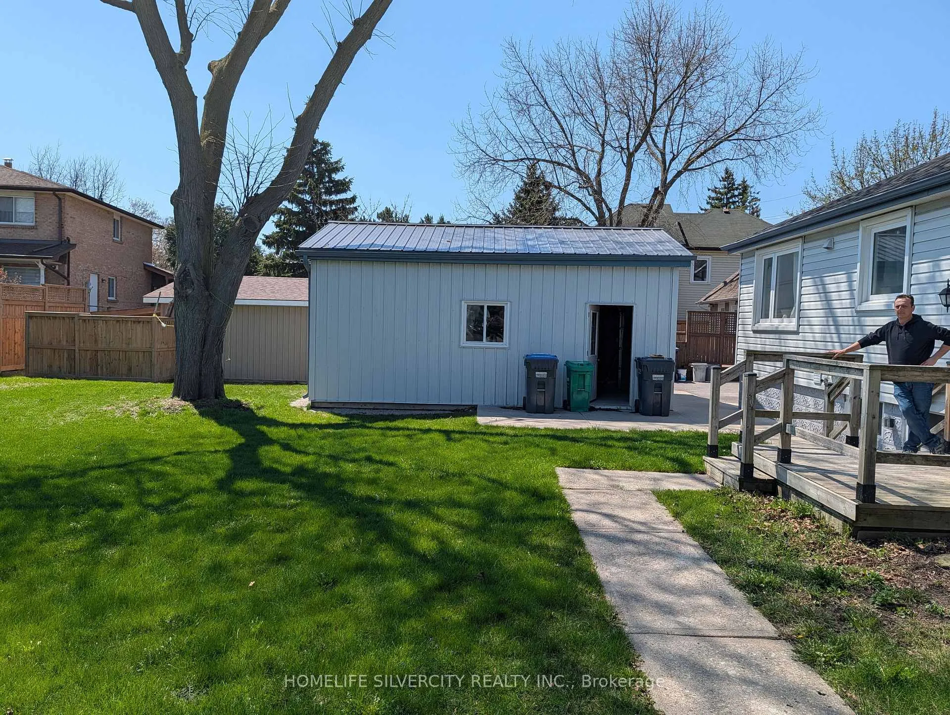 Photo 12 of 65 English Street, Brampton, Brampton West — HOMEH