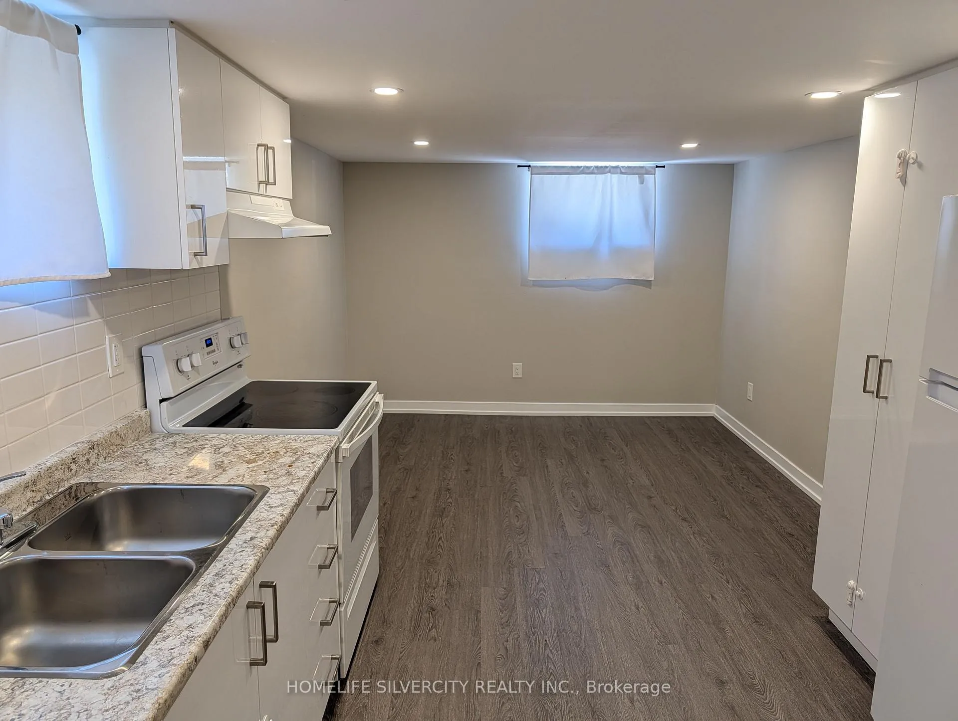 Photo 29 of 65 English Street, Brampton, Brampton West — HOMEH