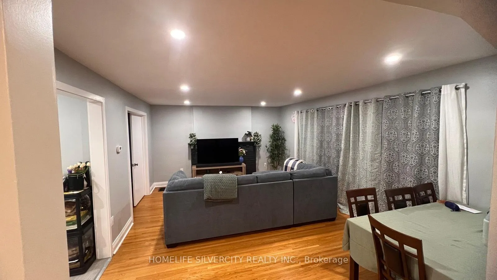 Photo 38 of 65 English Street, Brampton, Brampton West — HOMEH