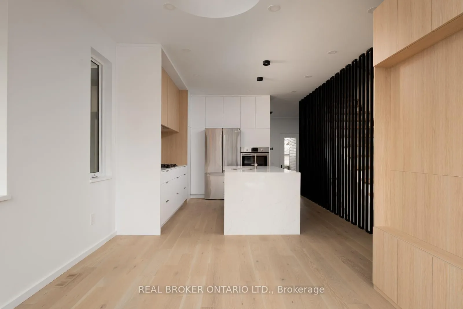 Photo 4 of Unit B, 36 Arundel Avenue, Toronto, Playter Estates-Danforth — HOMEH
