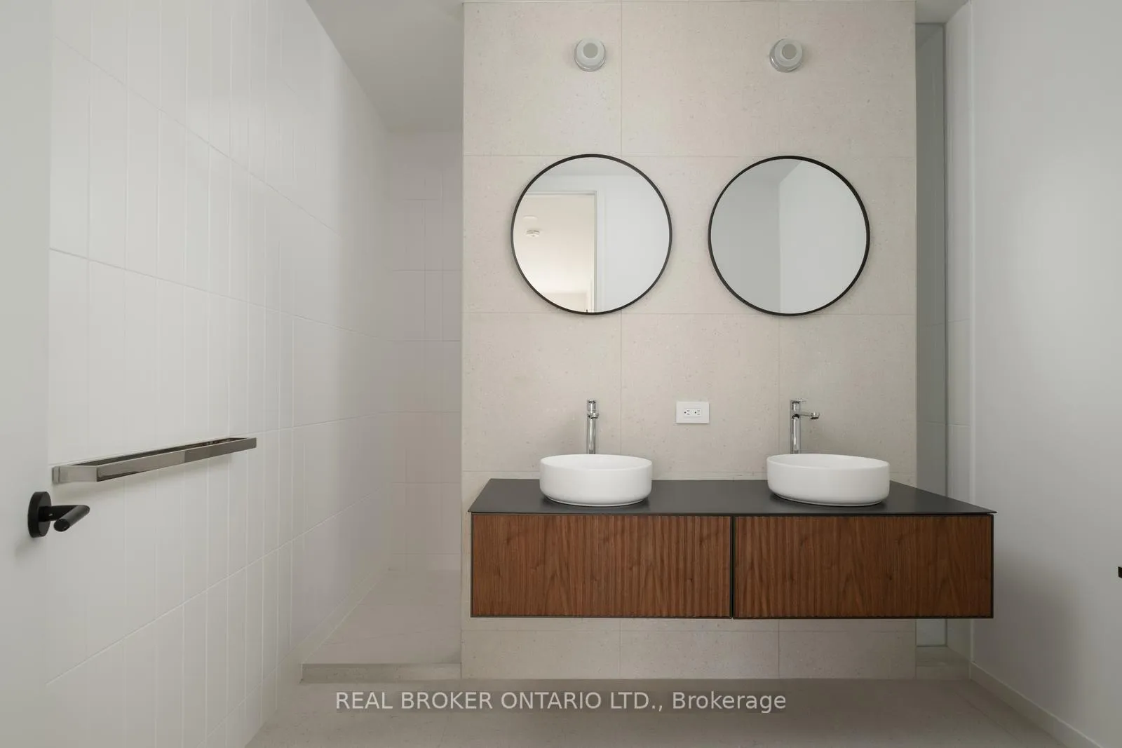 Photo 33 of Unit B, 36 Arundel Avenue, Toronto, Playter Estates-Danforth — HOMEH