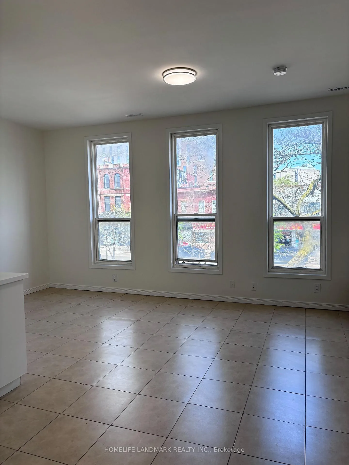 Photo 1 of Unit 201, 440 Spadina Avenue, Toronto, Kensington-Chinatown — HOMEH