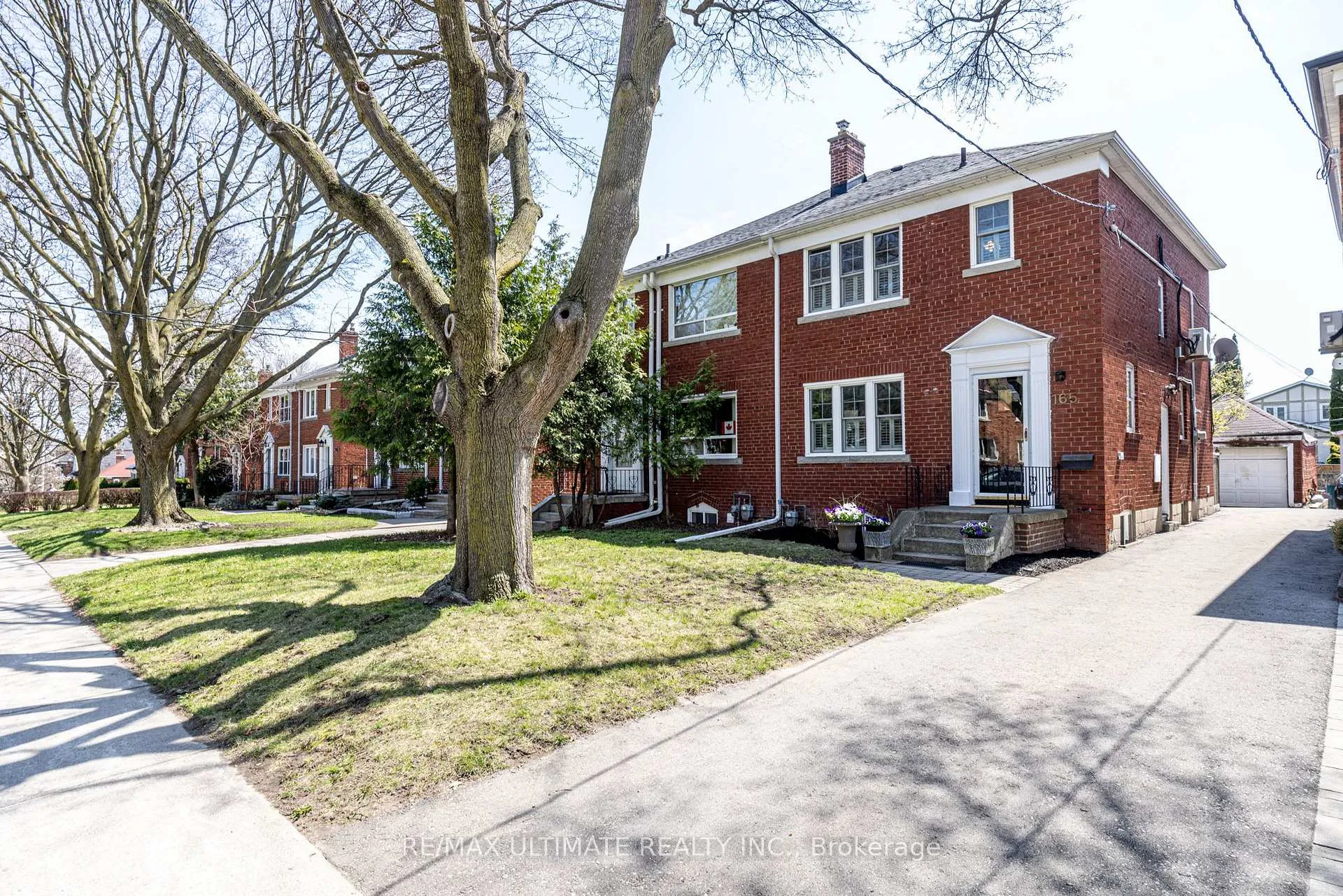 Photo 2 of 165 Divadale Drive, Toronto, Leaside — HOMEH