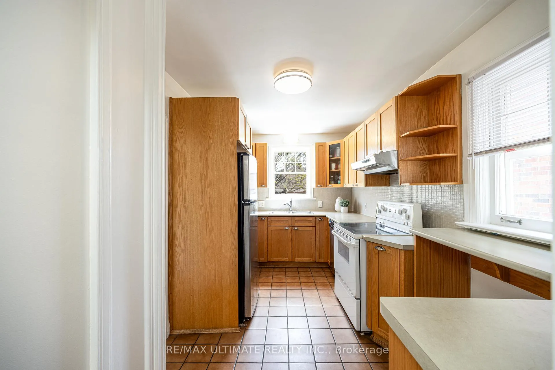 Photo 22 of 165 Divadale Drive, Toronto, Leaside — HOMEH