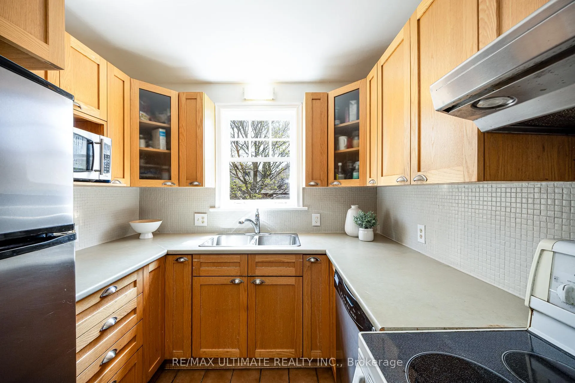 Photo 25 of 165 Divadale Drive, Toronto, Leaside — HOMEH
