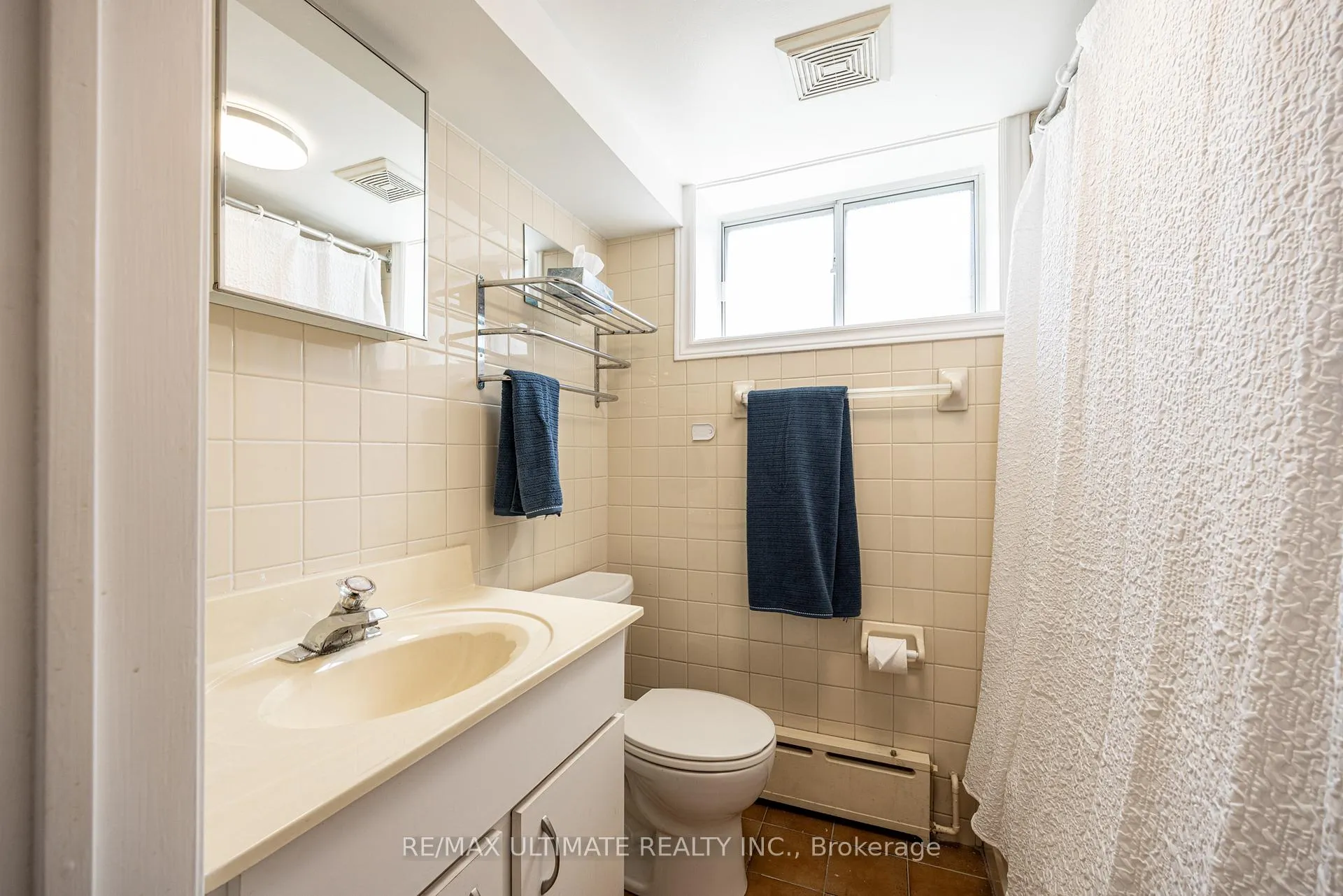 Photo 39 of 165 Divadale Drive, Toronto, Leaside — HOMEH