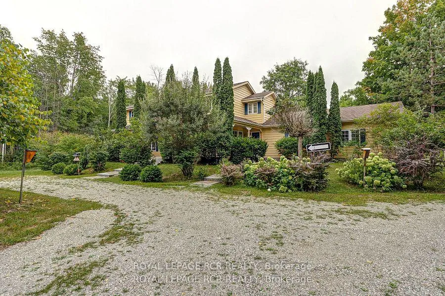 Photo 4 of 3445 14th Line, Innisfil, Rural Innisfil — HOMEH