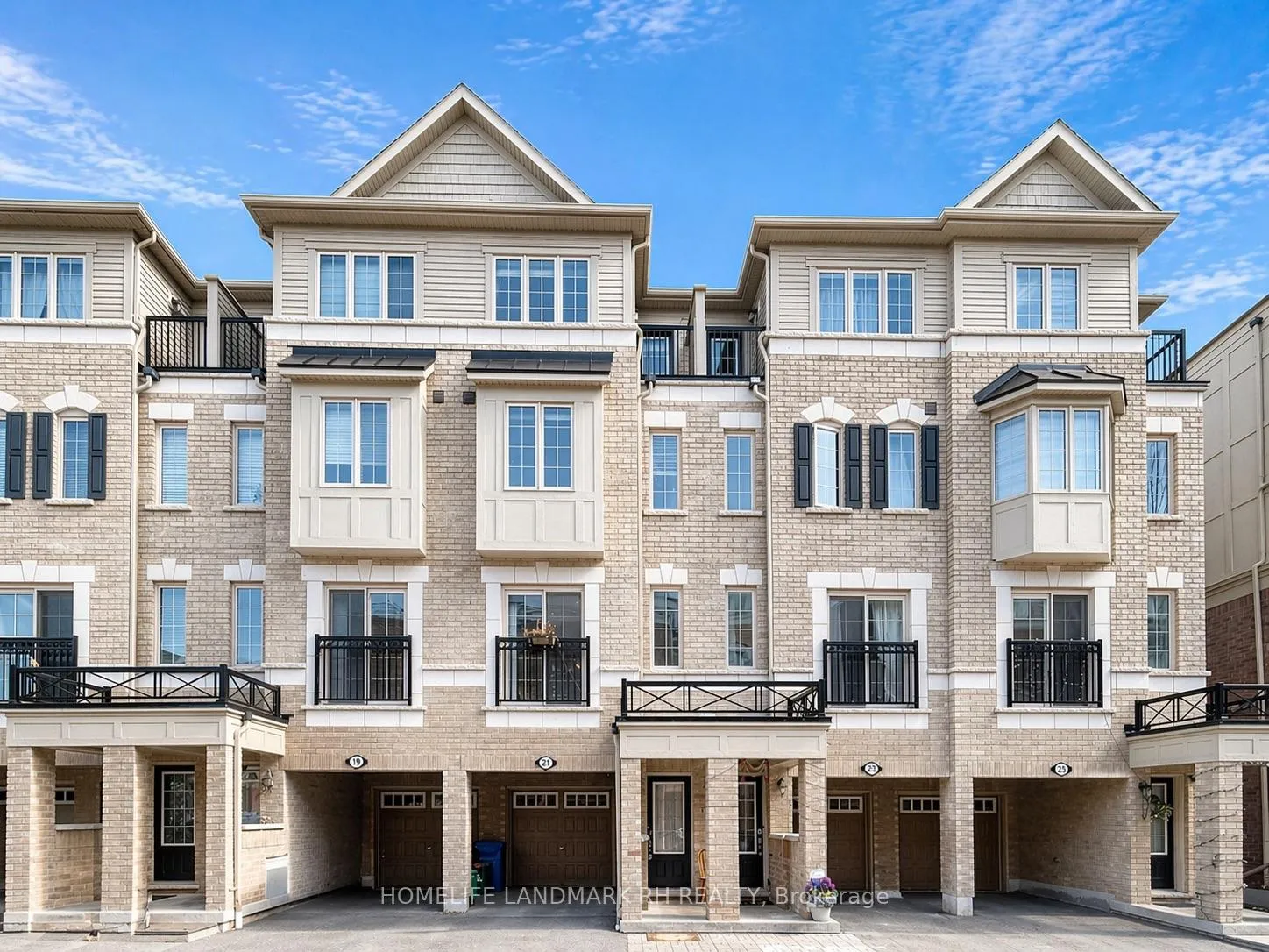 Photo 1 of 21 Filly Path, Oshawa, Windfields — HOMEH