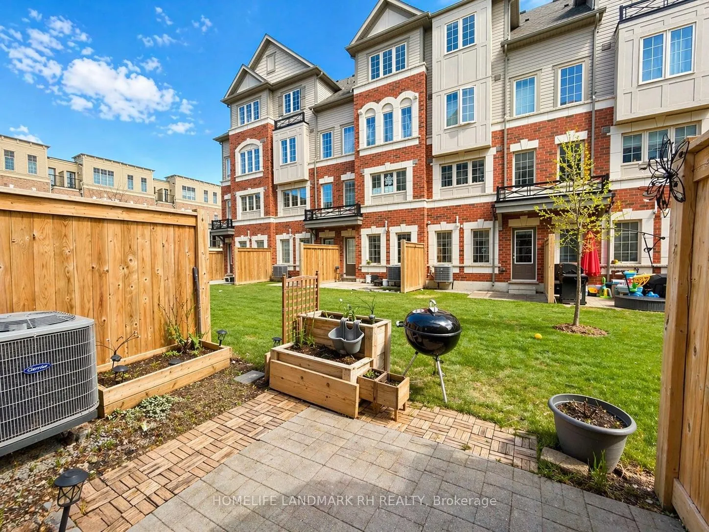 Photo 10 of 21 Filly Path, Oshawa, Windfields — HOMEH