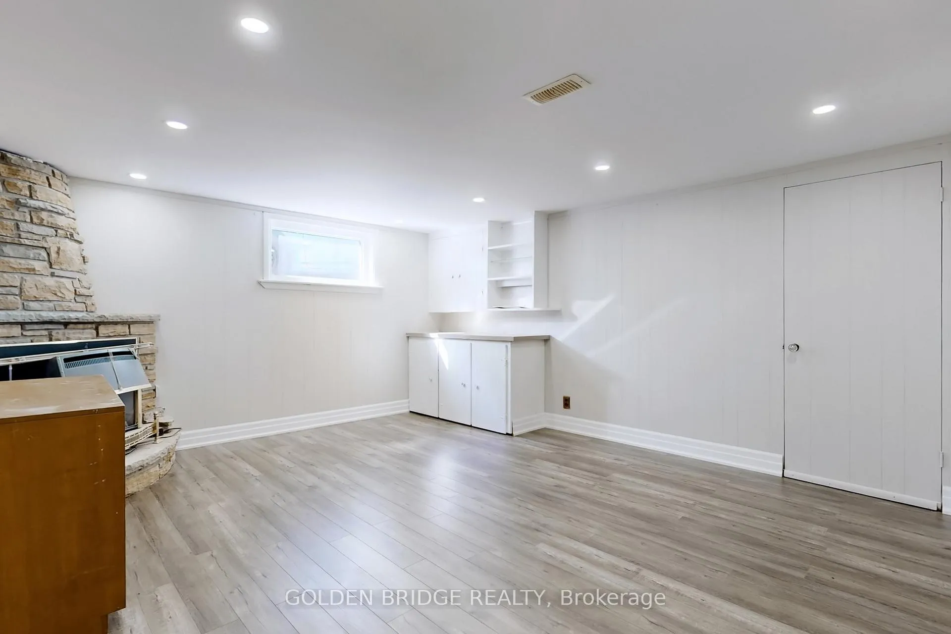 Photo 19 of 438 Centre Street E, Richmond Hill, Crosby — HOMEH
