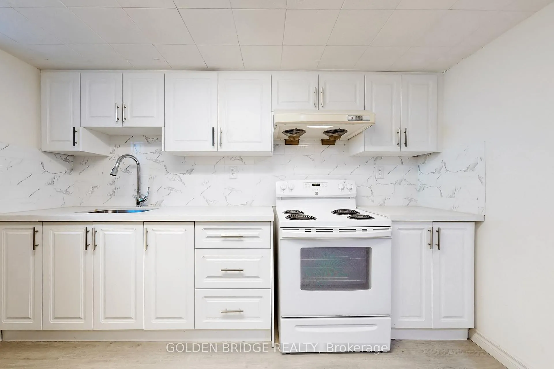 Photo 25 of 438 Centre Street E, Richmond Hill, Crosby — HOMEH