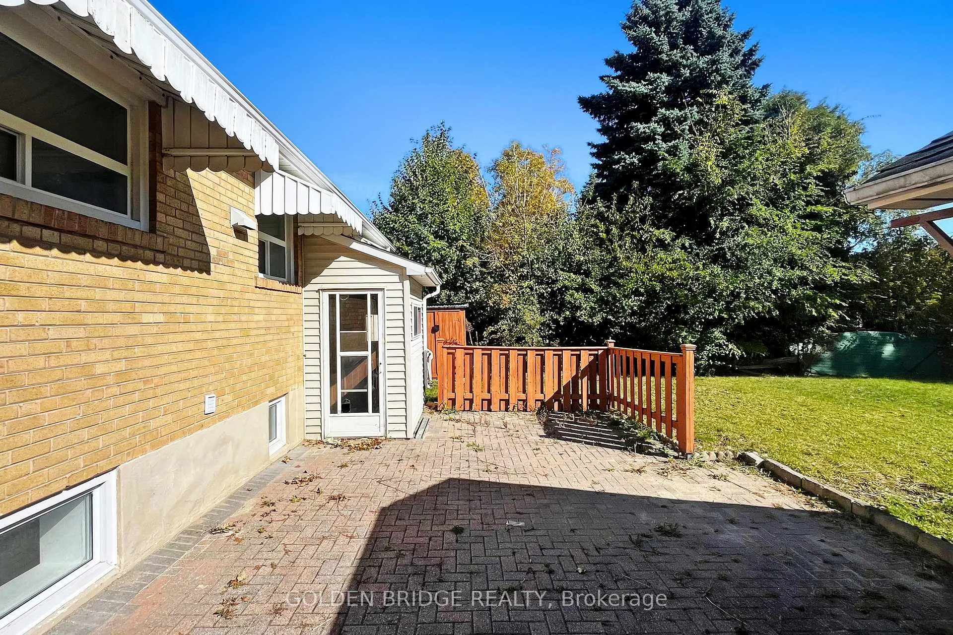 Photo 32 of 438 Centre Street E, Richmond Hill, Crosby — HOMEH