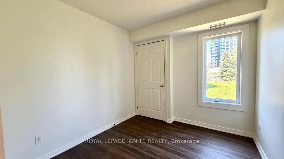 Photo 16 of Unit 209, 94 Aspen Springs Drive, Clarington, Bowmanville — HOMEH