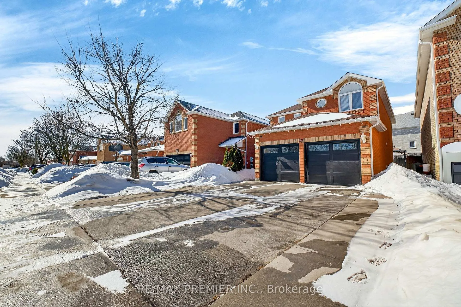 Photo 3 of 12 Bayview Street, Brampton, Northwood Park — HOMEH