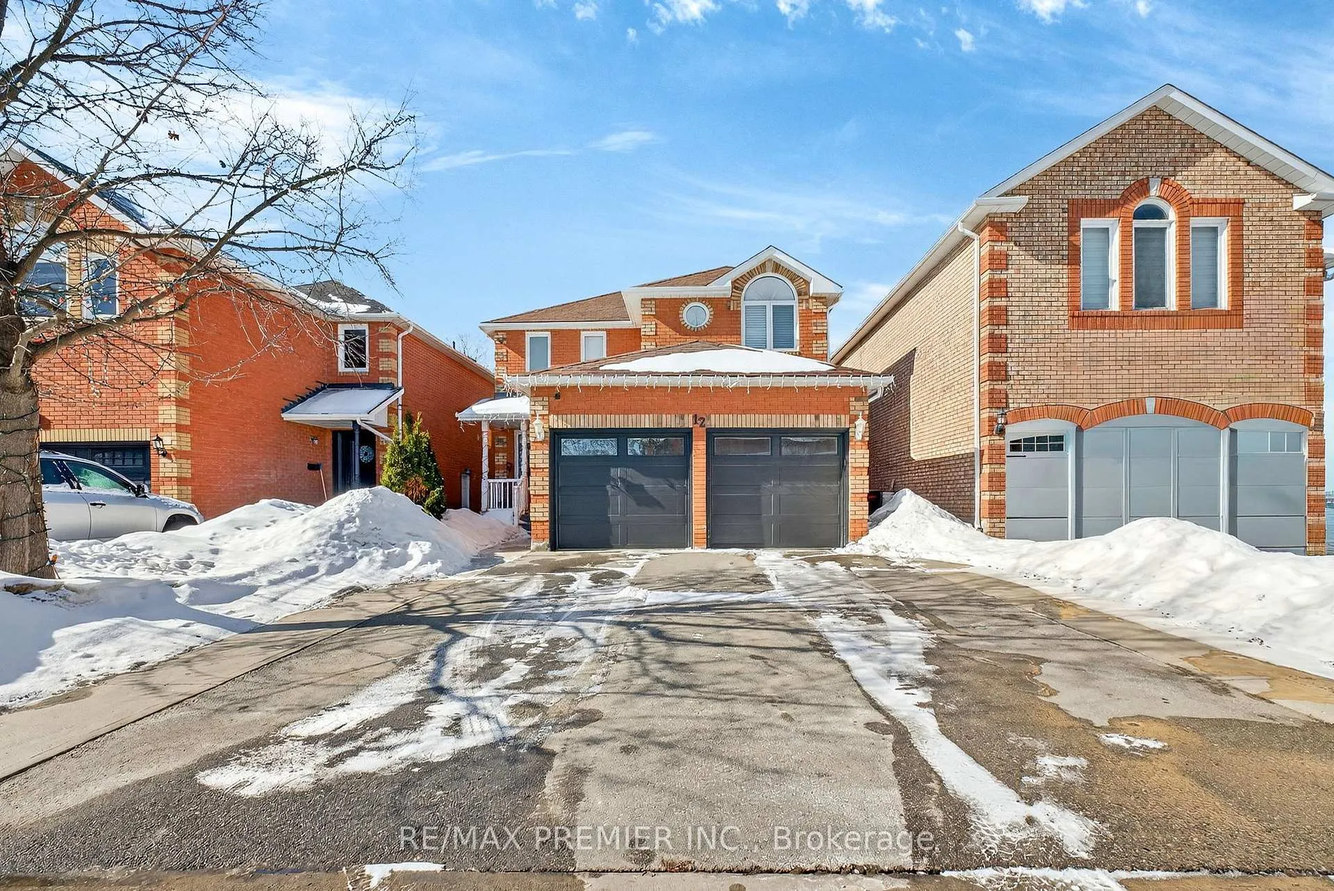 Photo 4 of 12 Bayview Street, Brampton, Northwood Park — HOMEH