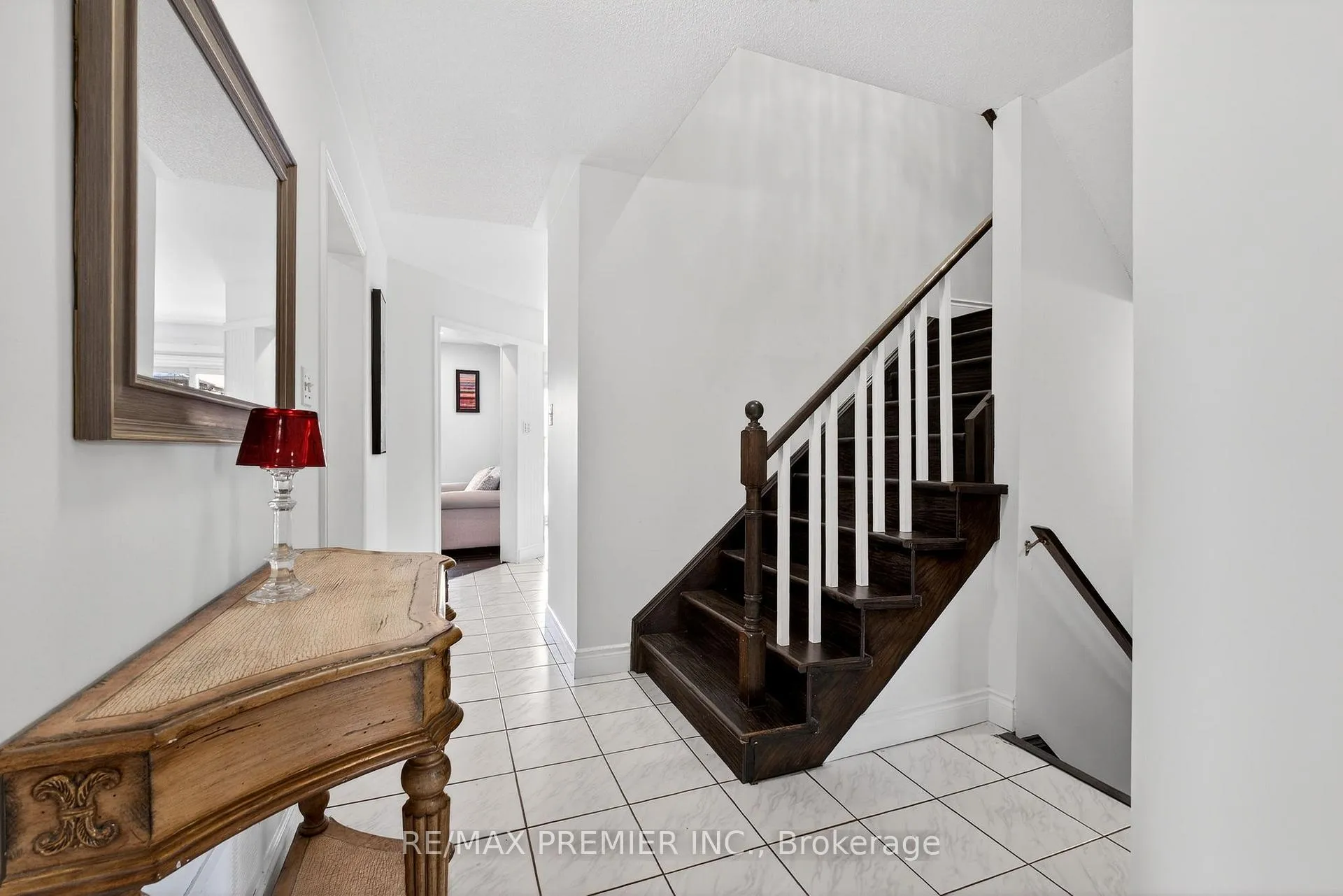 Photo 6 of 12 Bayview Street, Brampton, Northwood Park — HOMEH