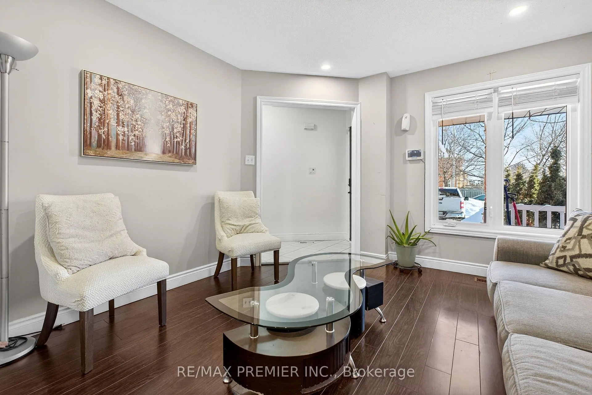 Photo 8 of 12 Bayview Street, Brampton, Northwood Park — HOMEH