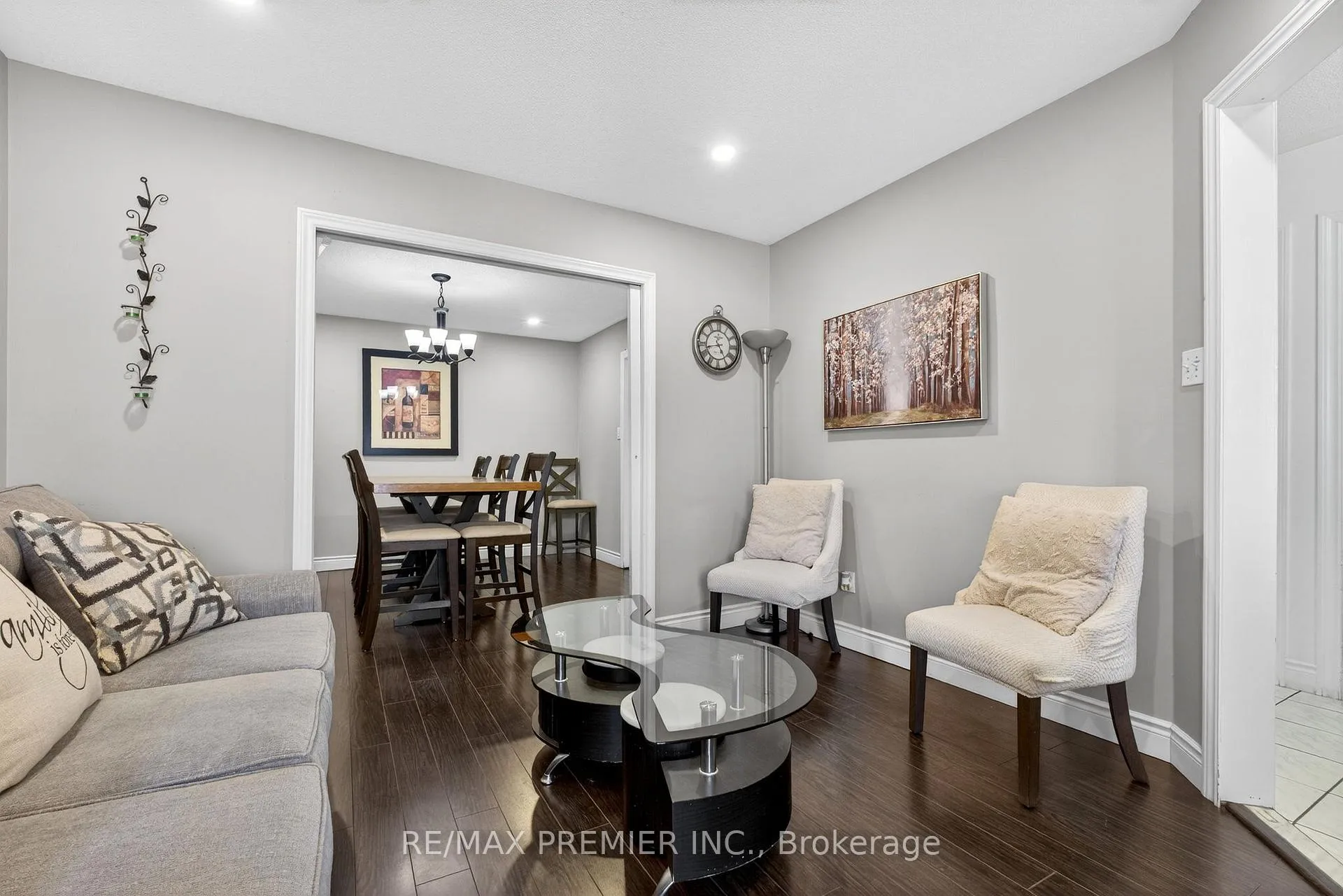 Photo 10 of 12 Bayview Street, Brampton, Northwood Park — HOMEH