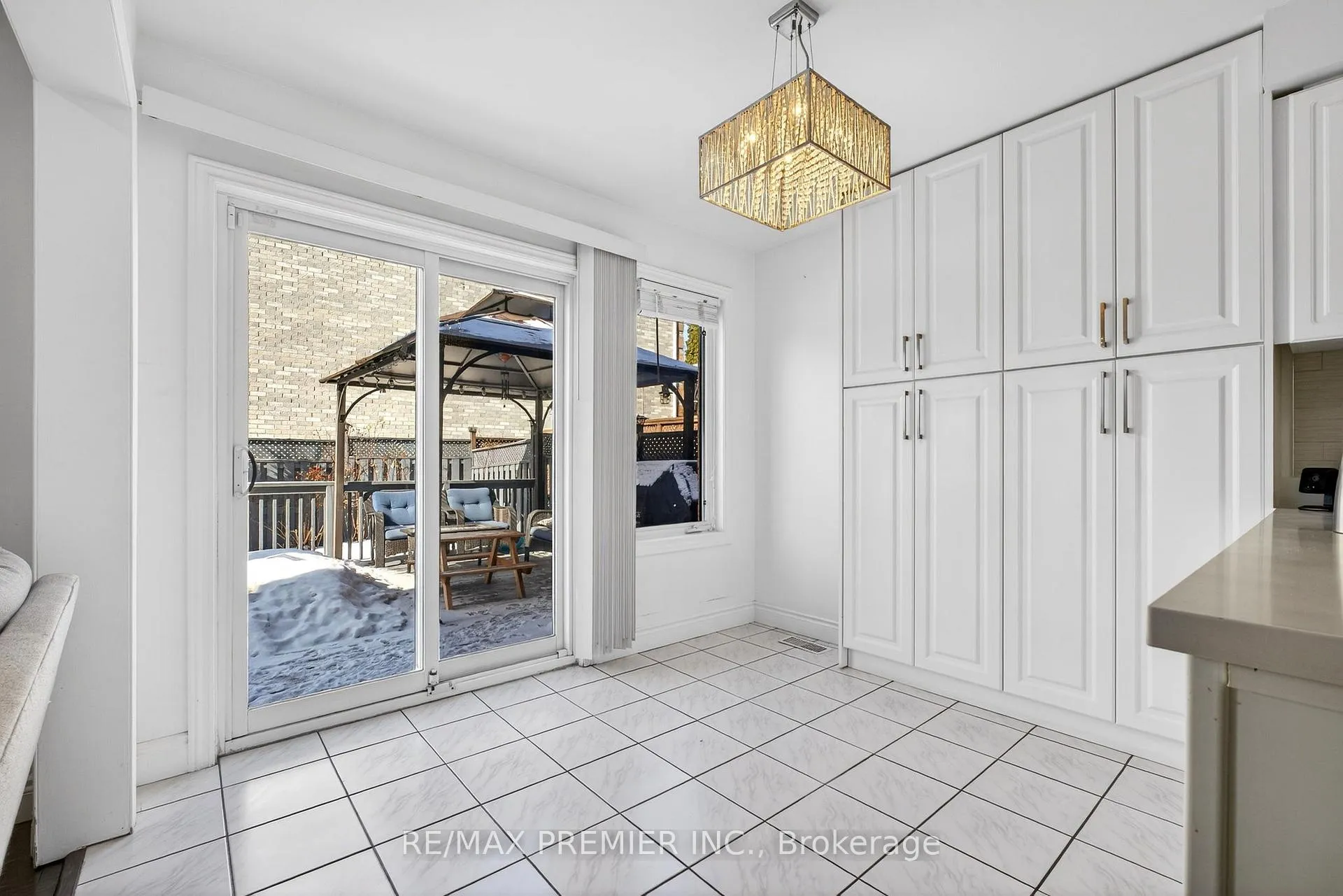 Photo 15 of 12 Bayview Street, Brampton, Northwood Park — HOMEH