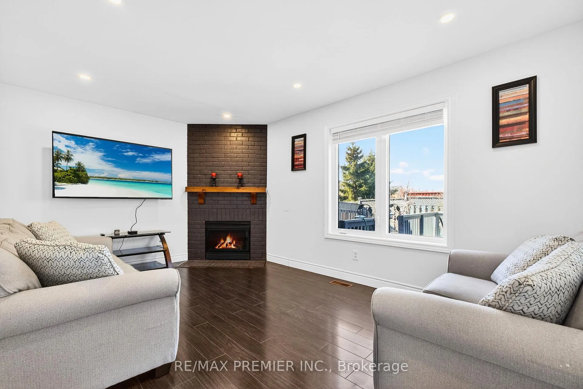 Photo 20 of 12 Bayview Street, Brampton, Northwood Park — HOMEH