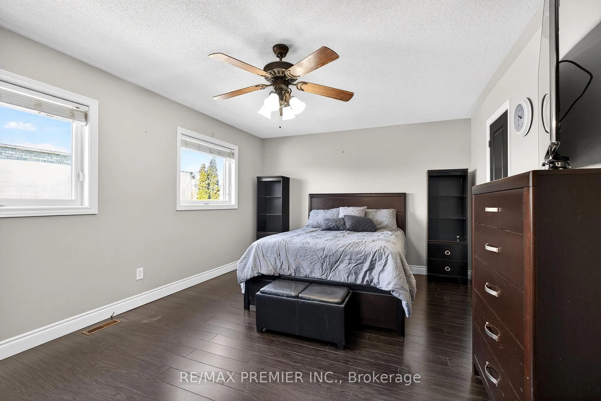 Photo 24 of 12 Bayview Street, Brampton, Northwood Park — HOMEH