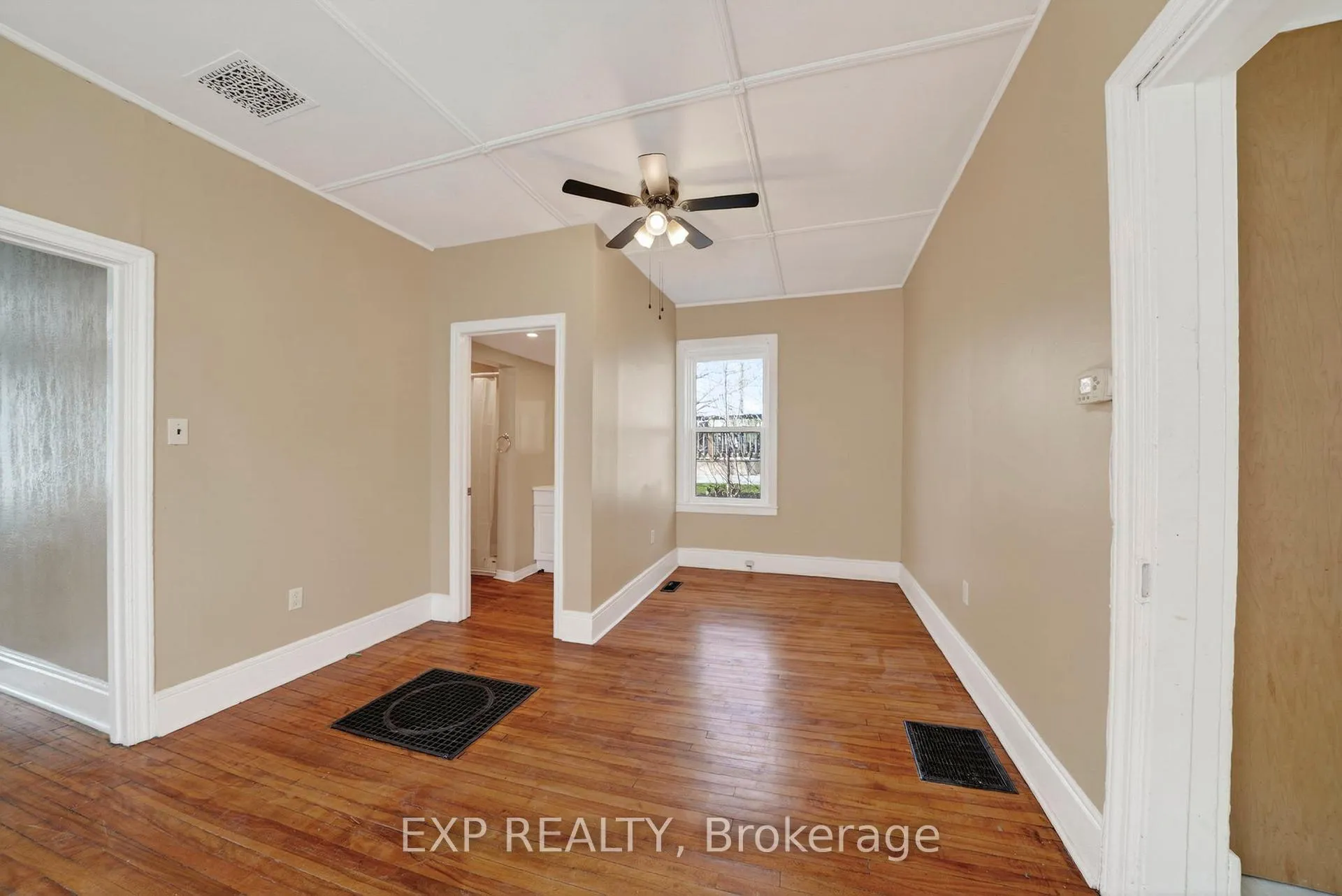 Photo 11 of 231 Water Street W, Cornwall — HOMEH