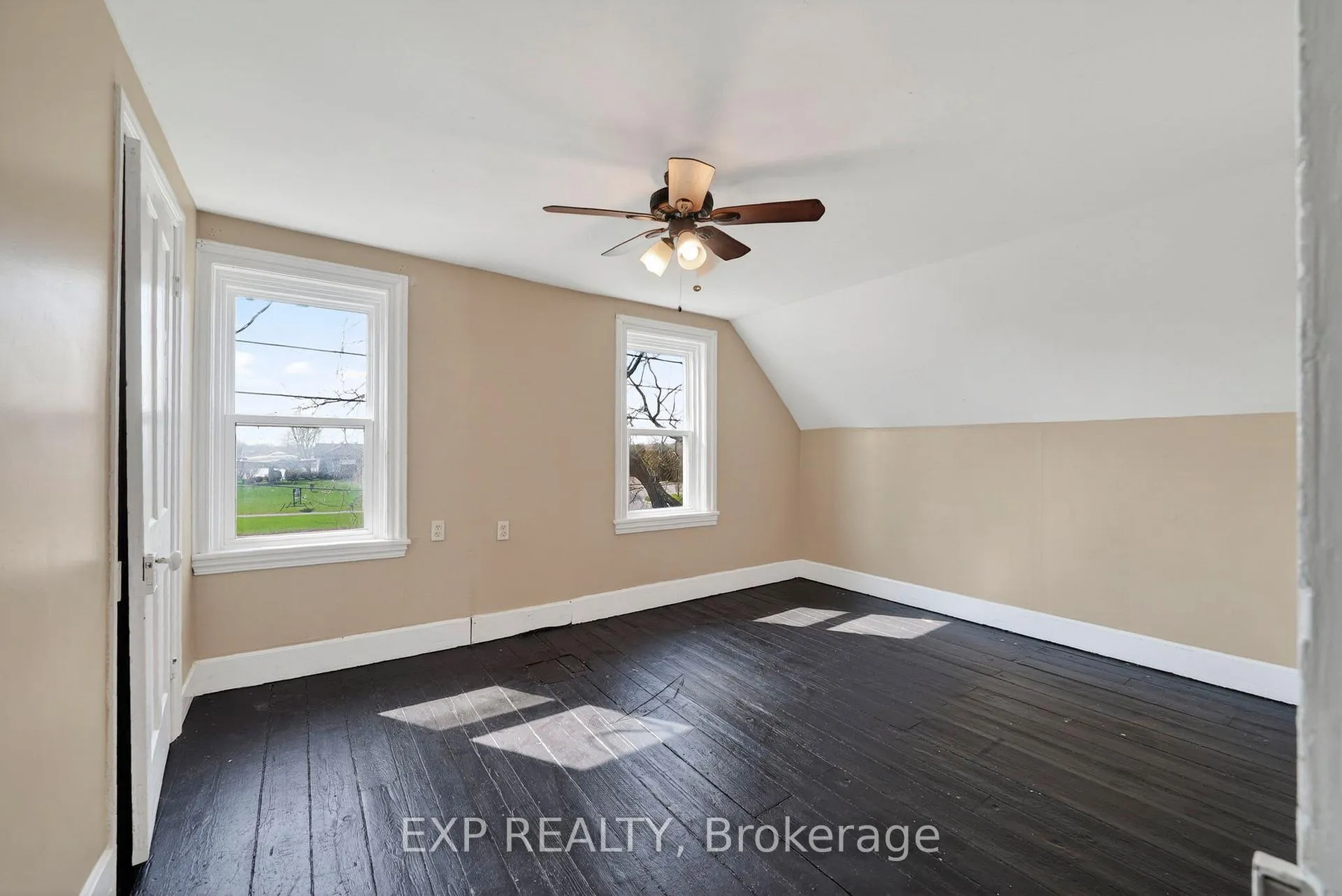 Photo 17 of 231 Water Street W, Cornwall — HOMEH