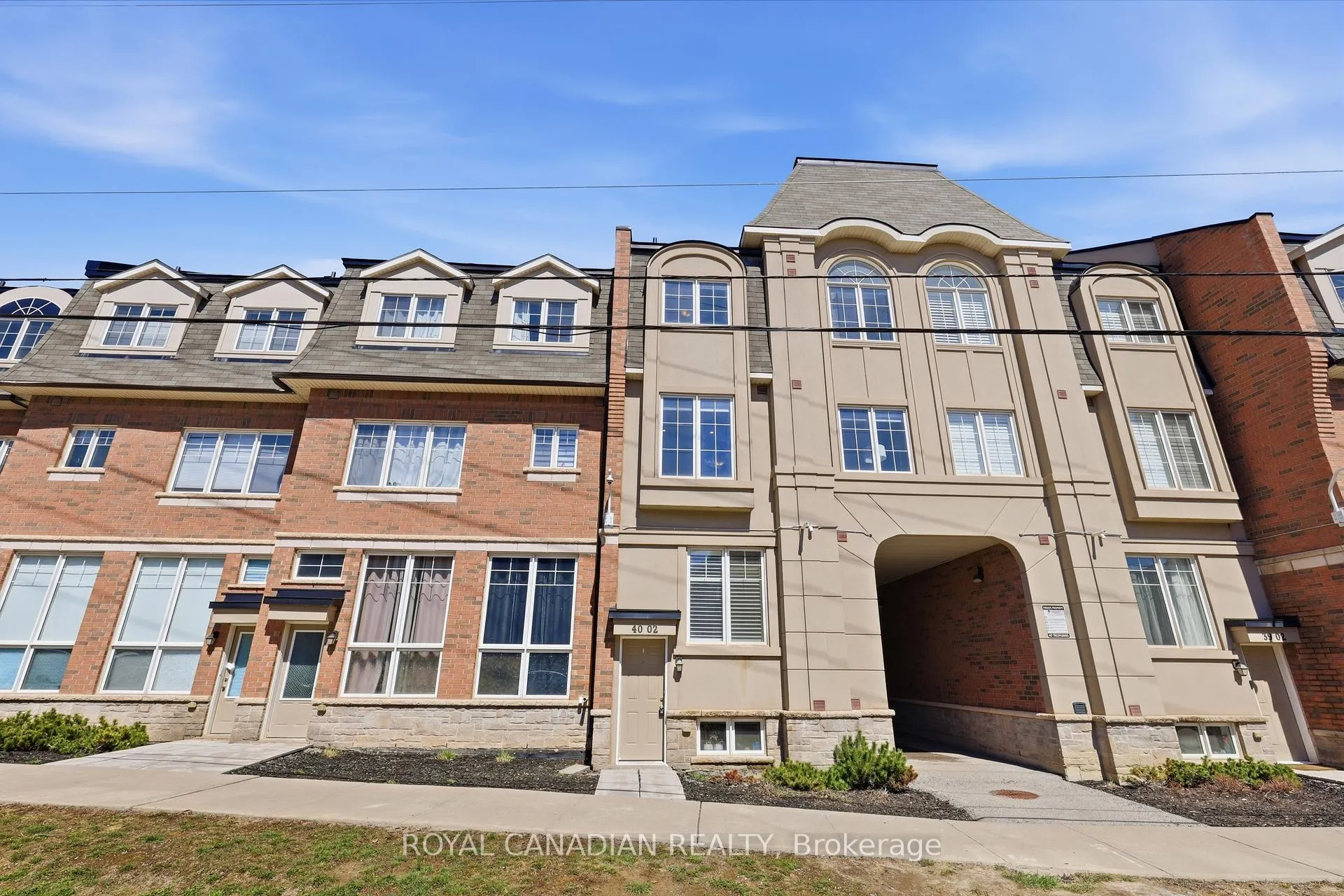 Front of Unit 40-02, 2420 Baronwood Drive