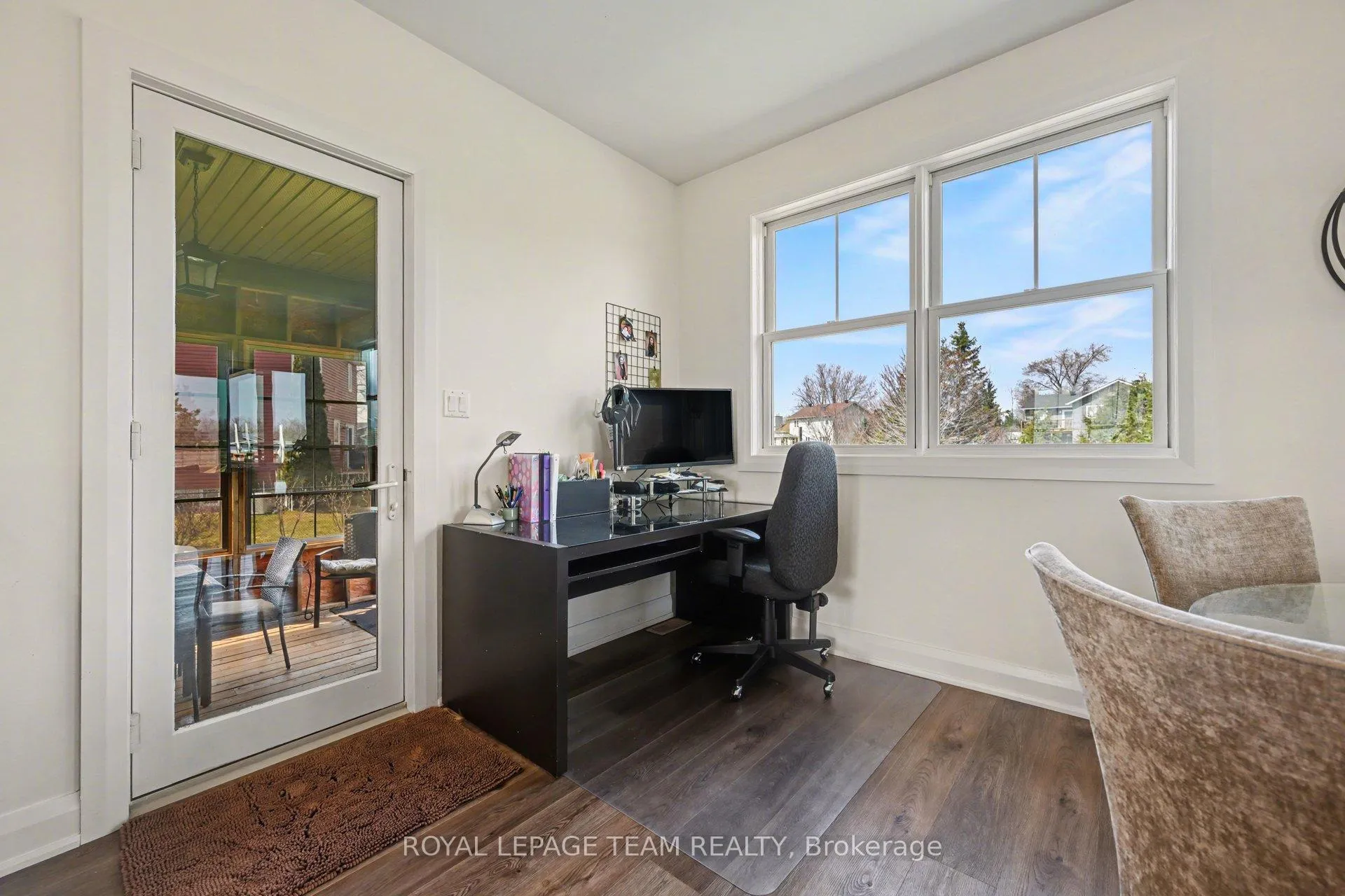 Photo 15 of 121 Grasshopper Lane, Ottawa, Kanata - Kanata (North East) — HOMEH