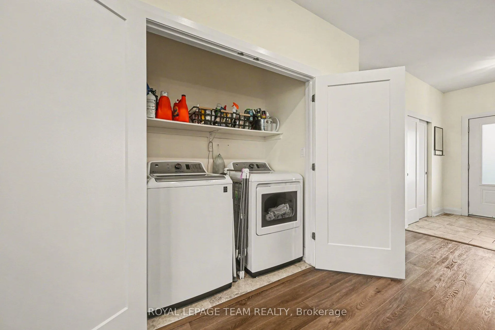 Photo 16 of 121 Grasshopper Lane, Ottawa, Kanata - Kanata (North East) — HOMEH