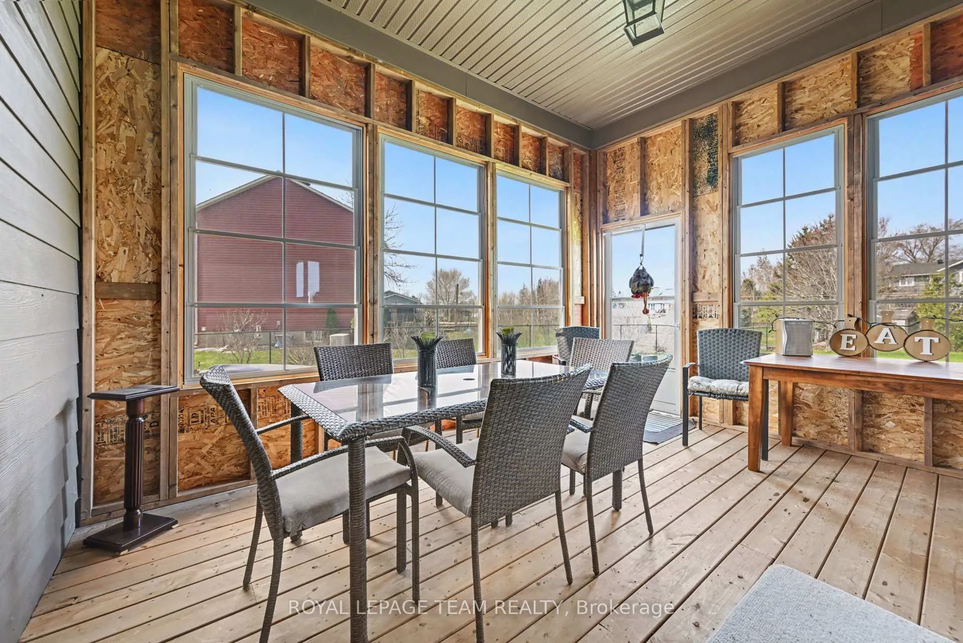 Photo 17 of 121 Grasshopper Lane, Ottawa, Kanata - Kanata (North East) — HOMEH