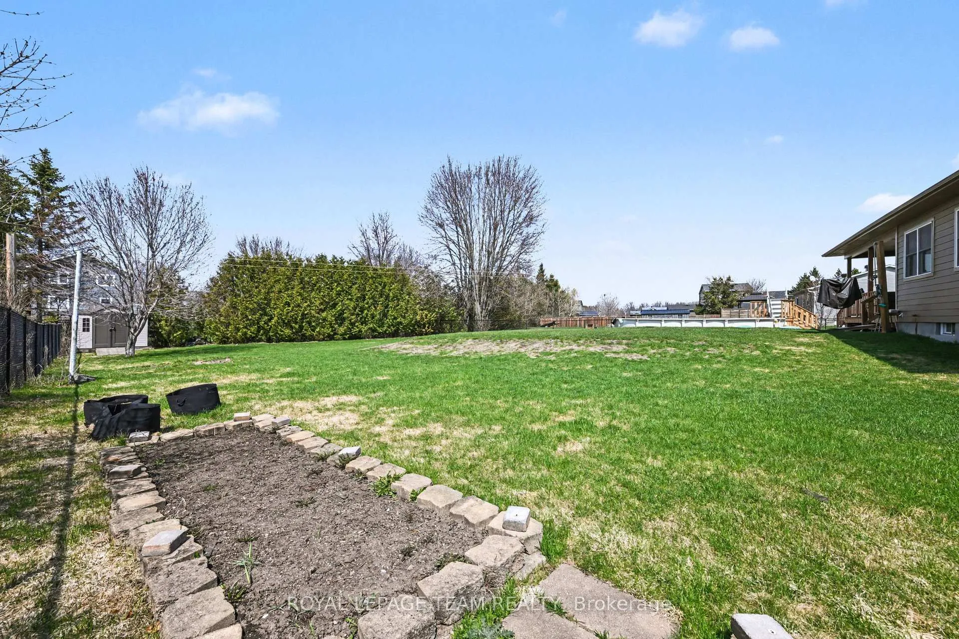 Photo 26 of 121 Grasshopper Lane, Ottawa, Kanata - Kanata (North East) — HOMEH