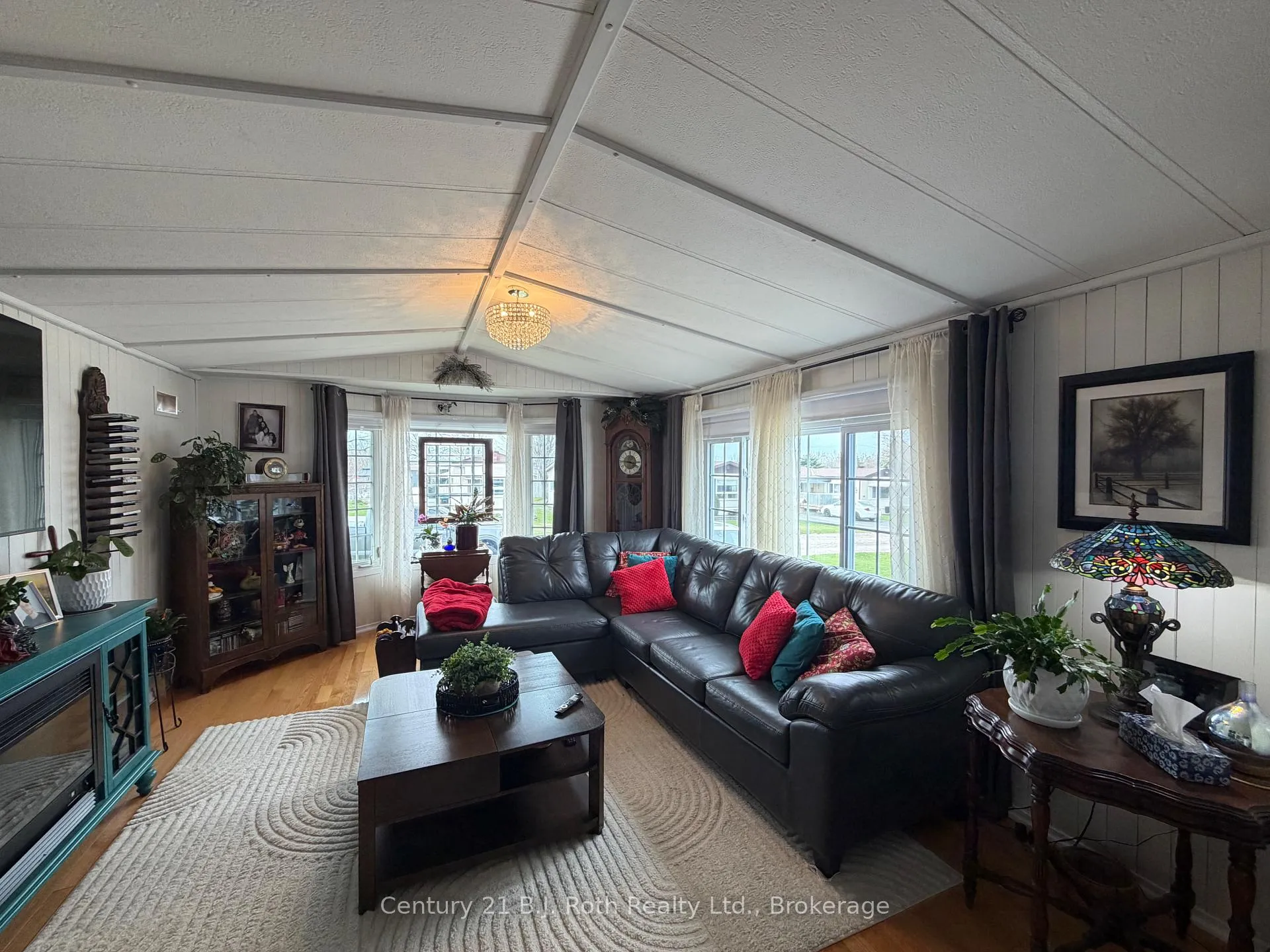 Photo 15 of 37 Berts Road, Midland — HOMEH