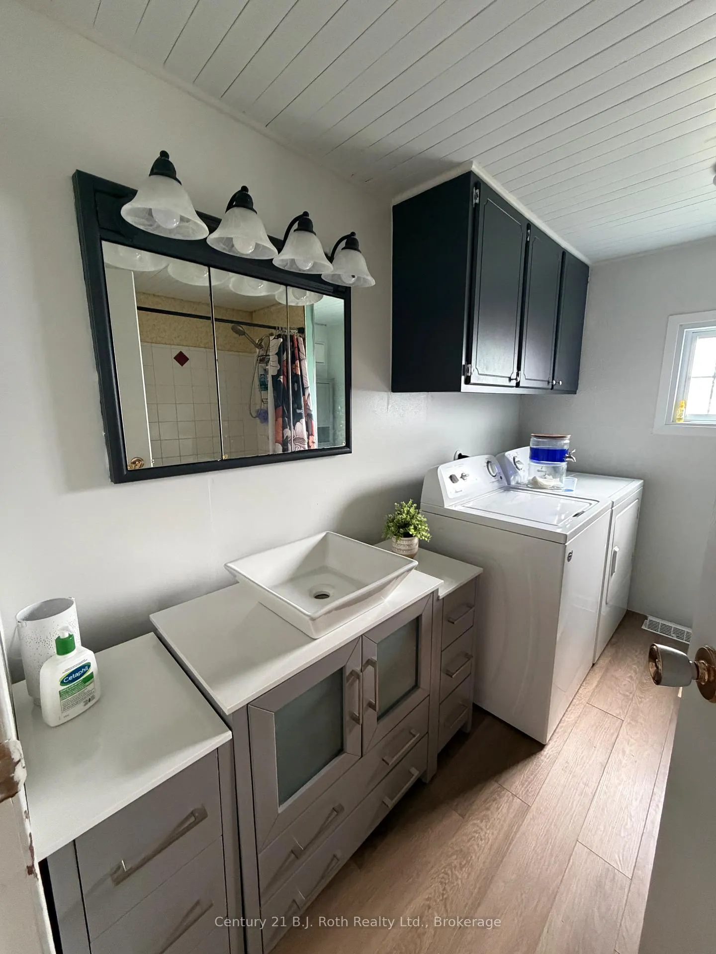 Photo 16 of 37 Berts Road, Midland — HOMEH