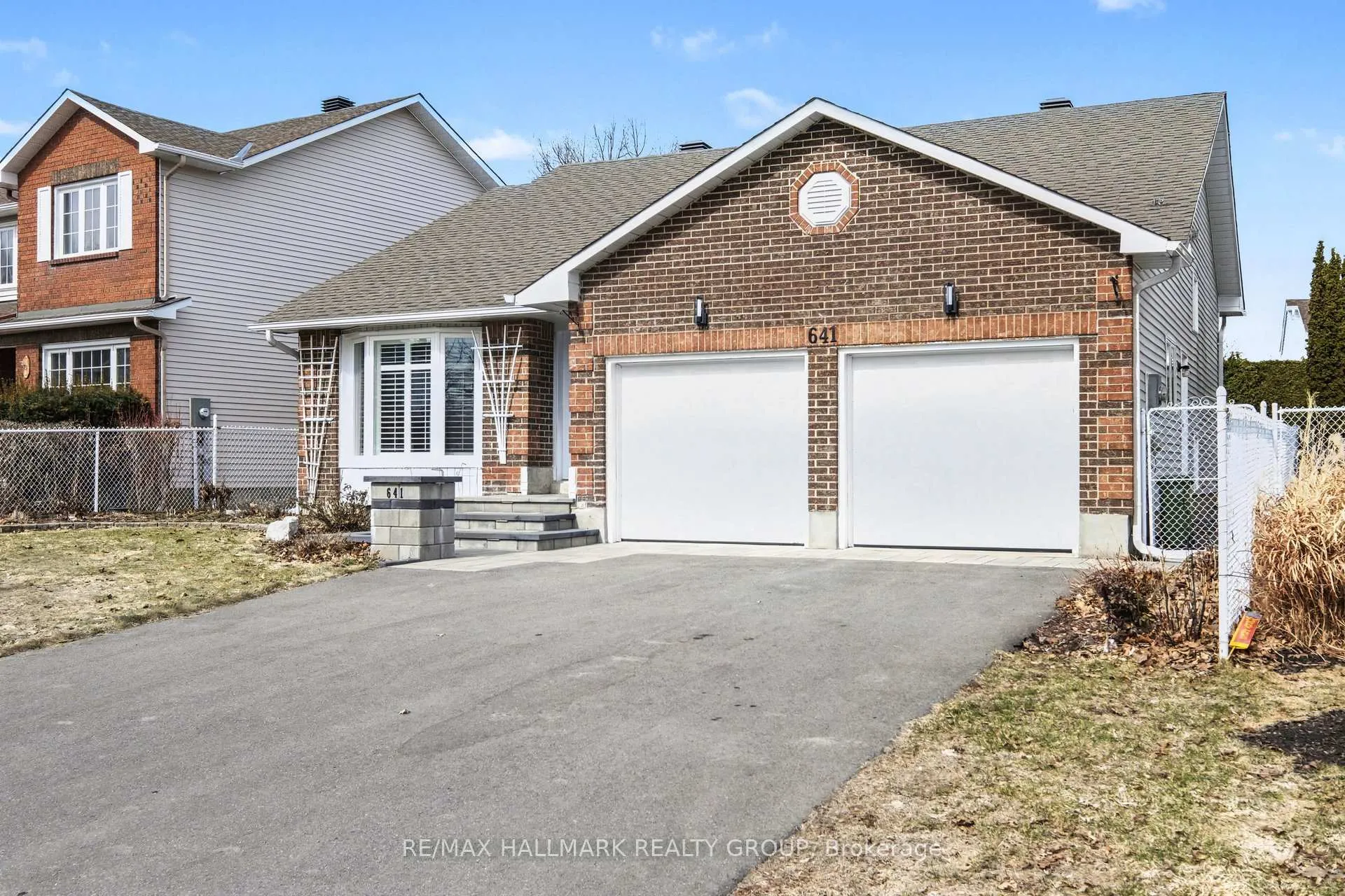 Photo 2 of 641 Wilkie Drive, Ottawa, Fallingbrook/Pineridge — HOMEH