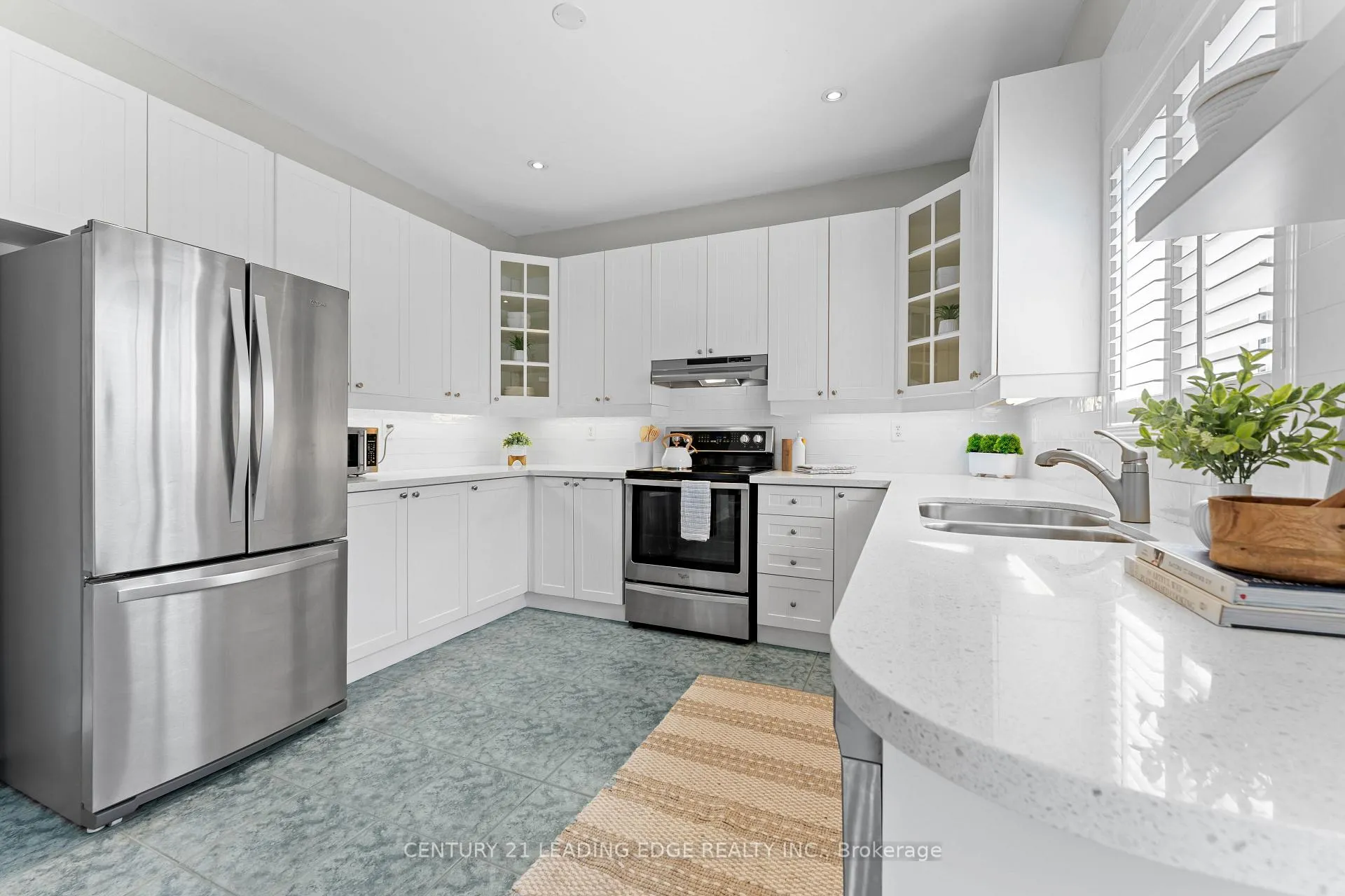Photo 9 of 31 Kingham Avenue, Ajax, South East — HOMEH