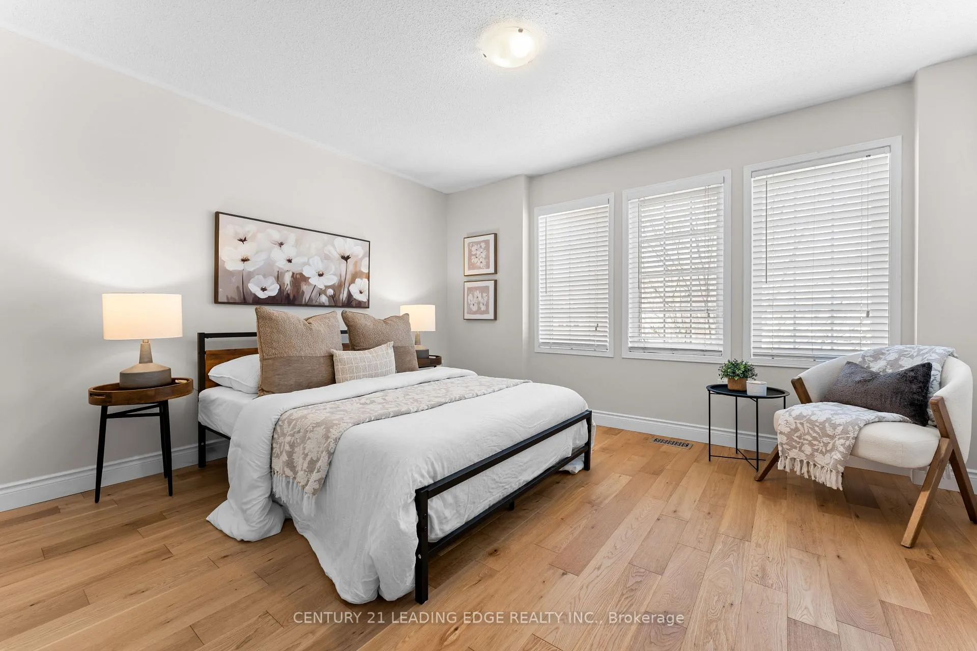 Photo 26 of 31 Kingham Avenue, Ajax, South East — HOMEH