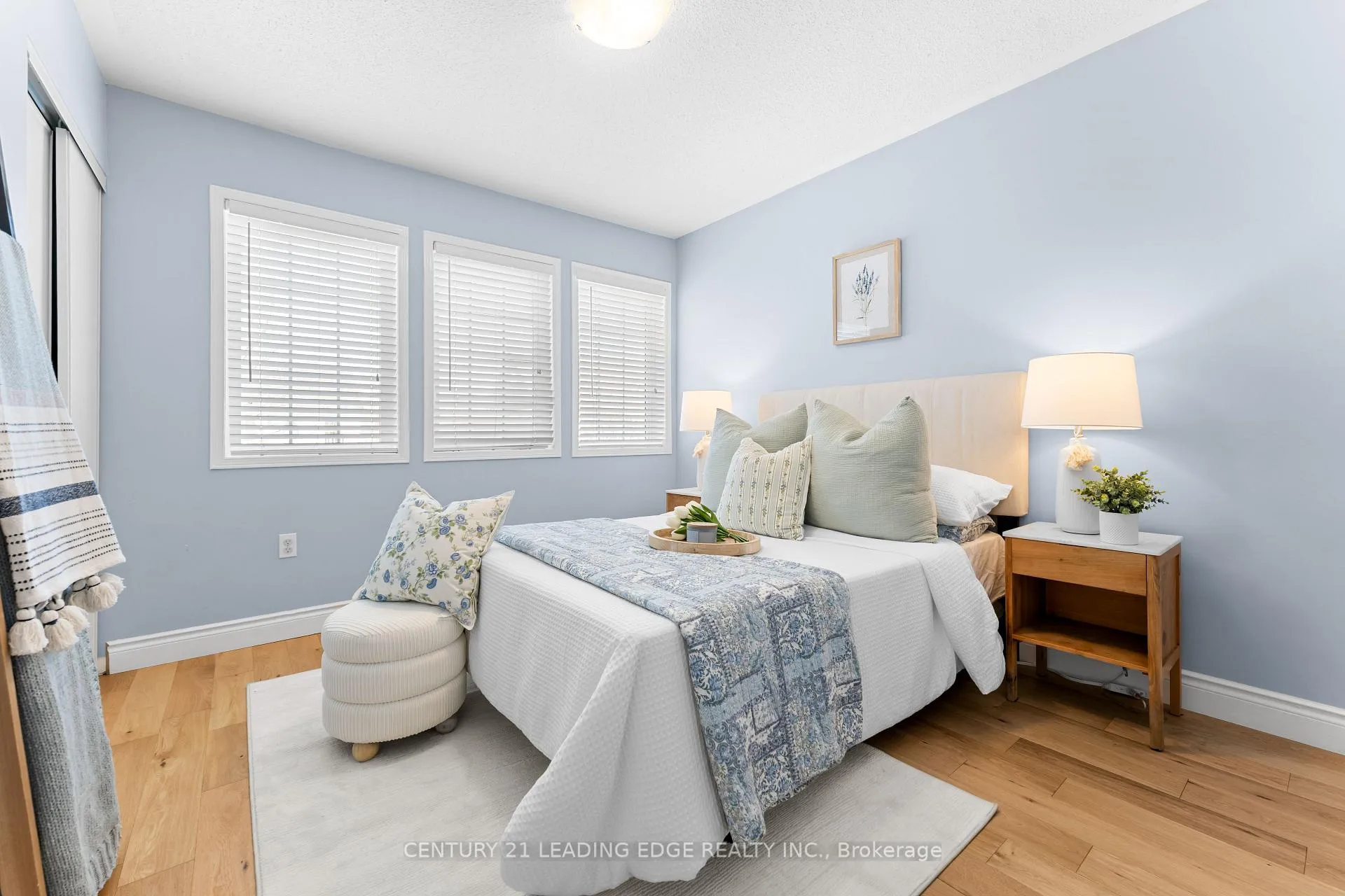 Photo 28 of 31 Kingham Avenue, Ajax, South East — HOMEH