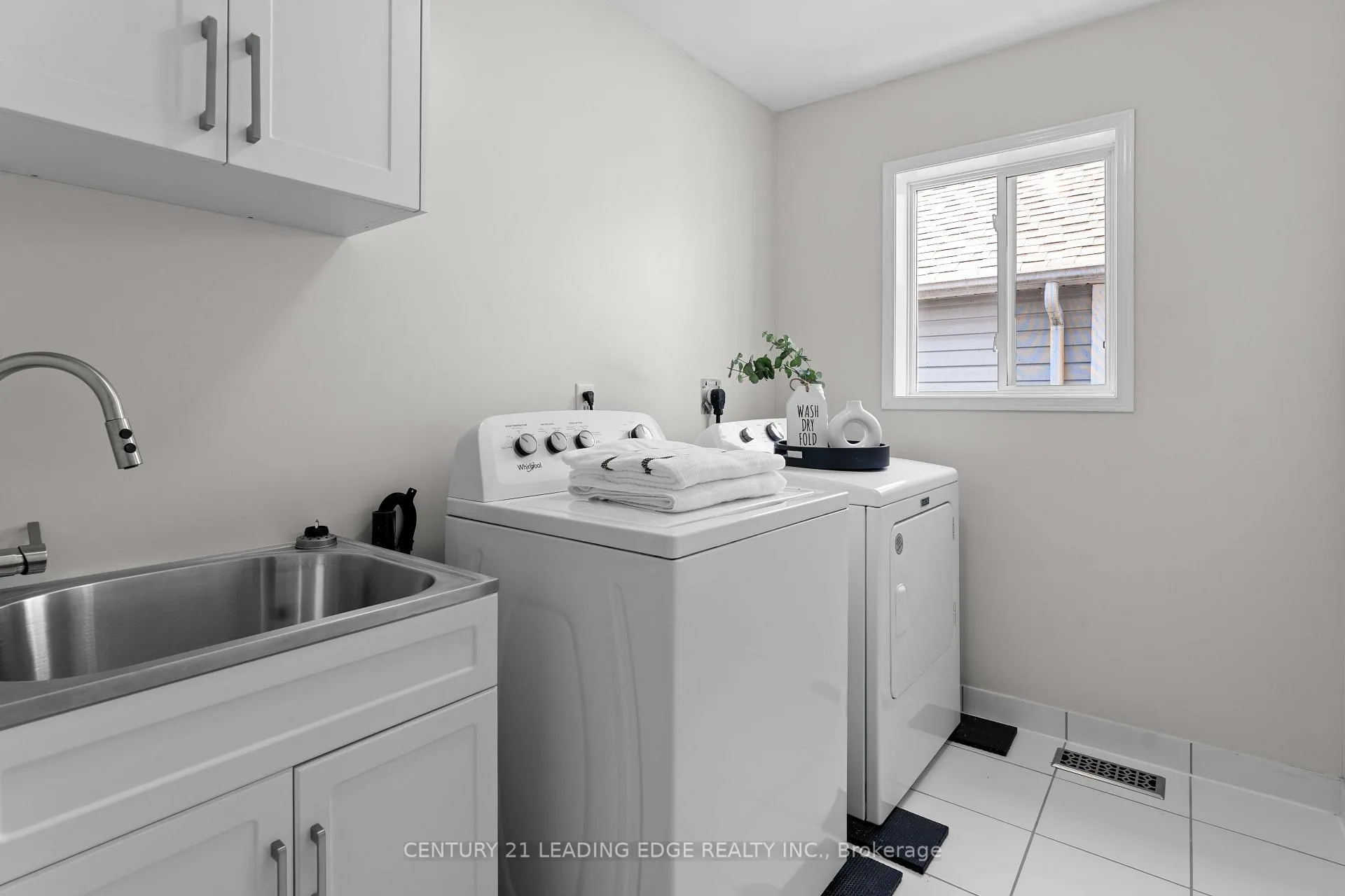 Photo 34 of 31 Kingham Avenue, Ajax, South East — HOMEH