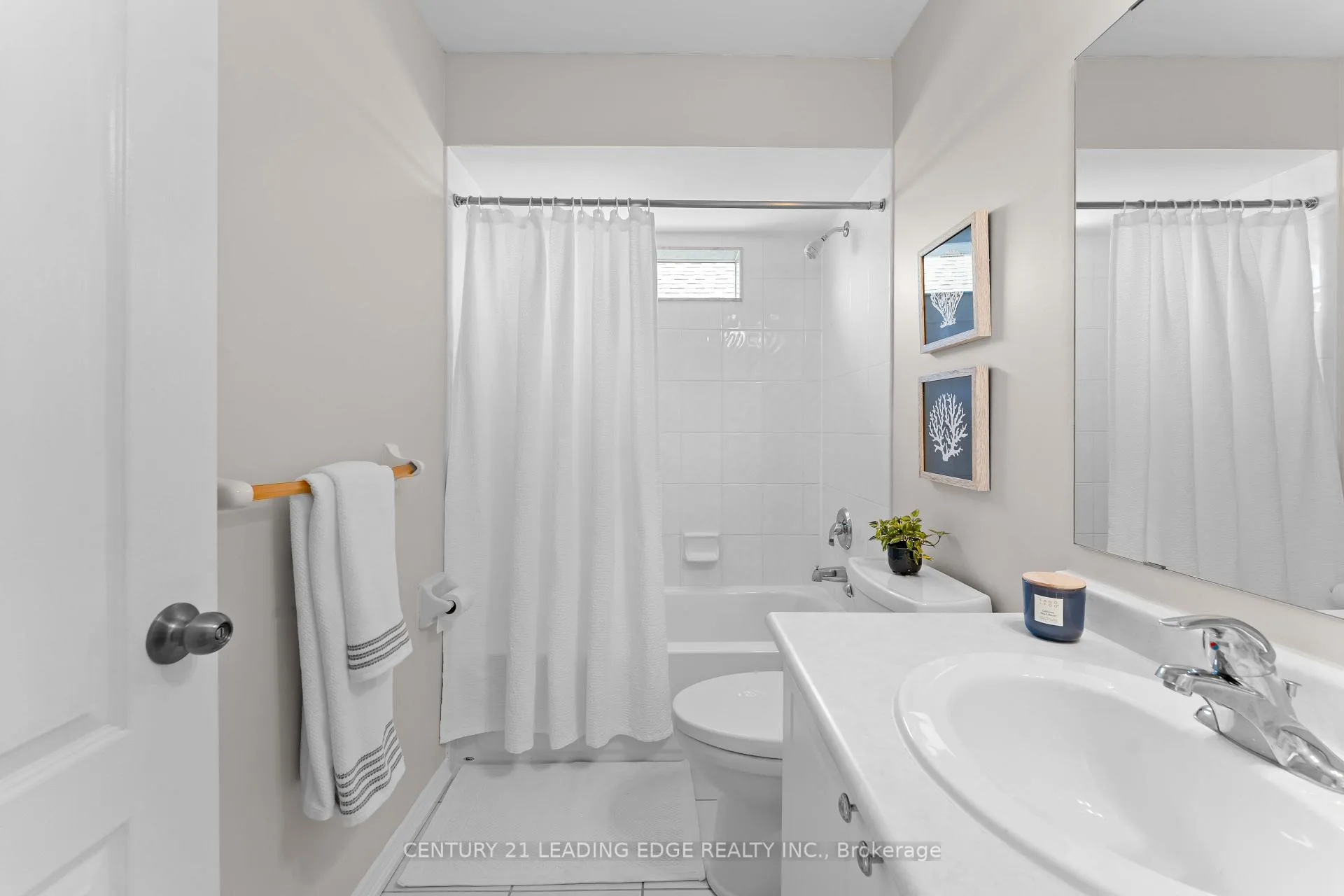 Photo 36 of 31 Kingham Avenue, Ajax, South East — HOMEH