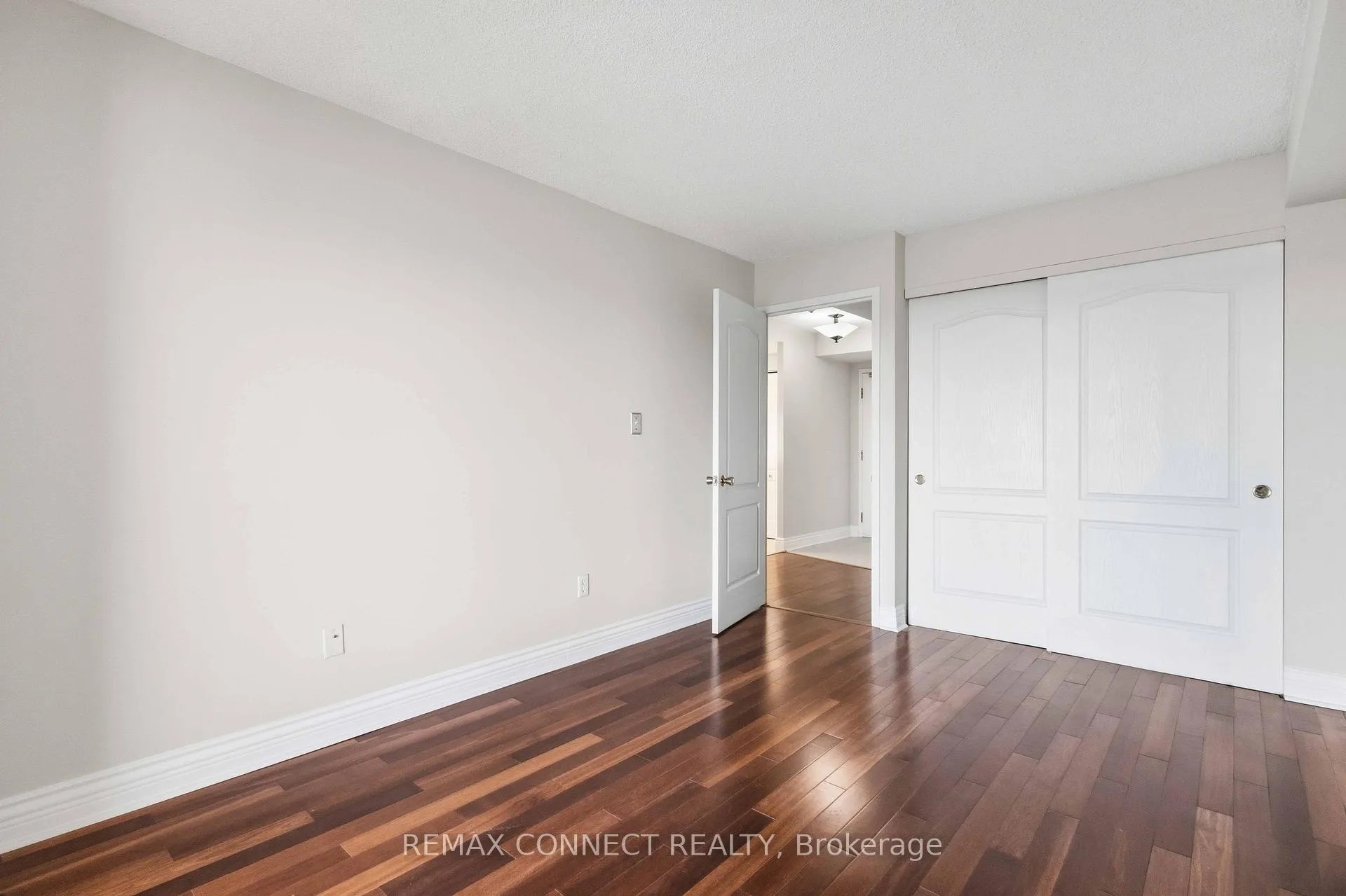 Photo 14 of Unit 814, 712 Rossland Road, Whitby, Pringle Creek — HOMEH