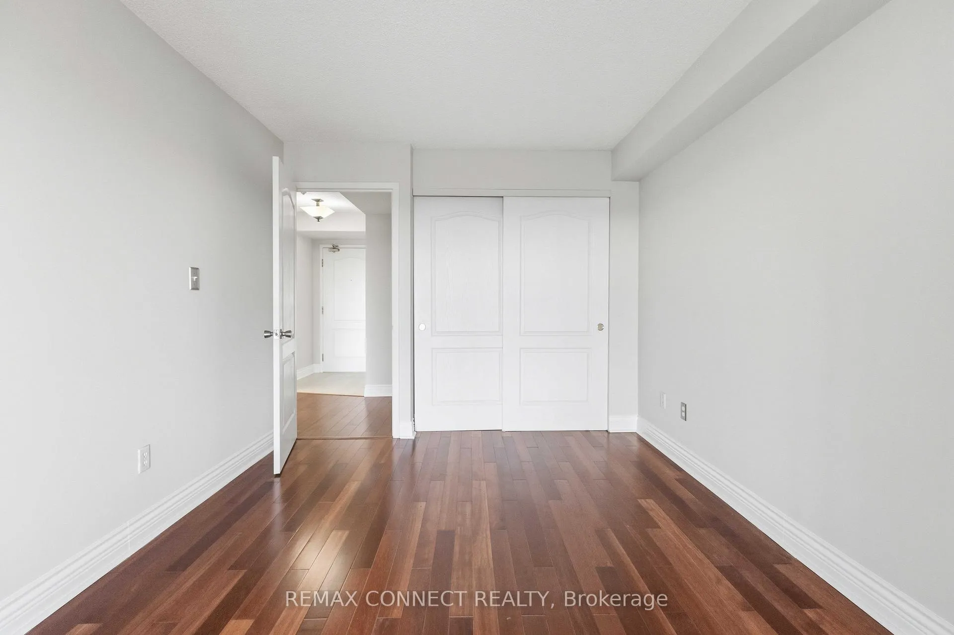 Photo 15 of Unit 814, 712 Rossland Road, Whitby, Pringle Creek — HOMEH