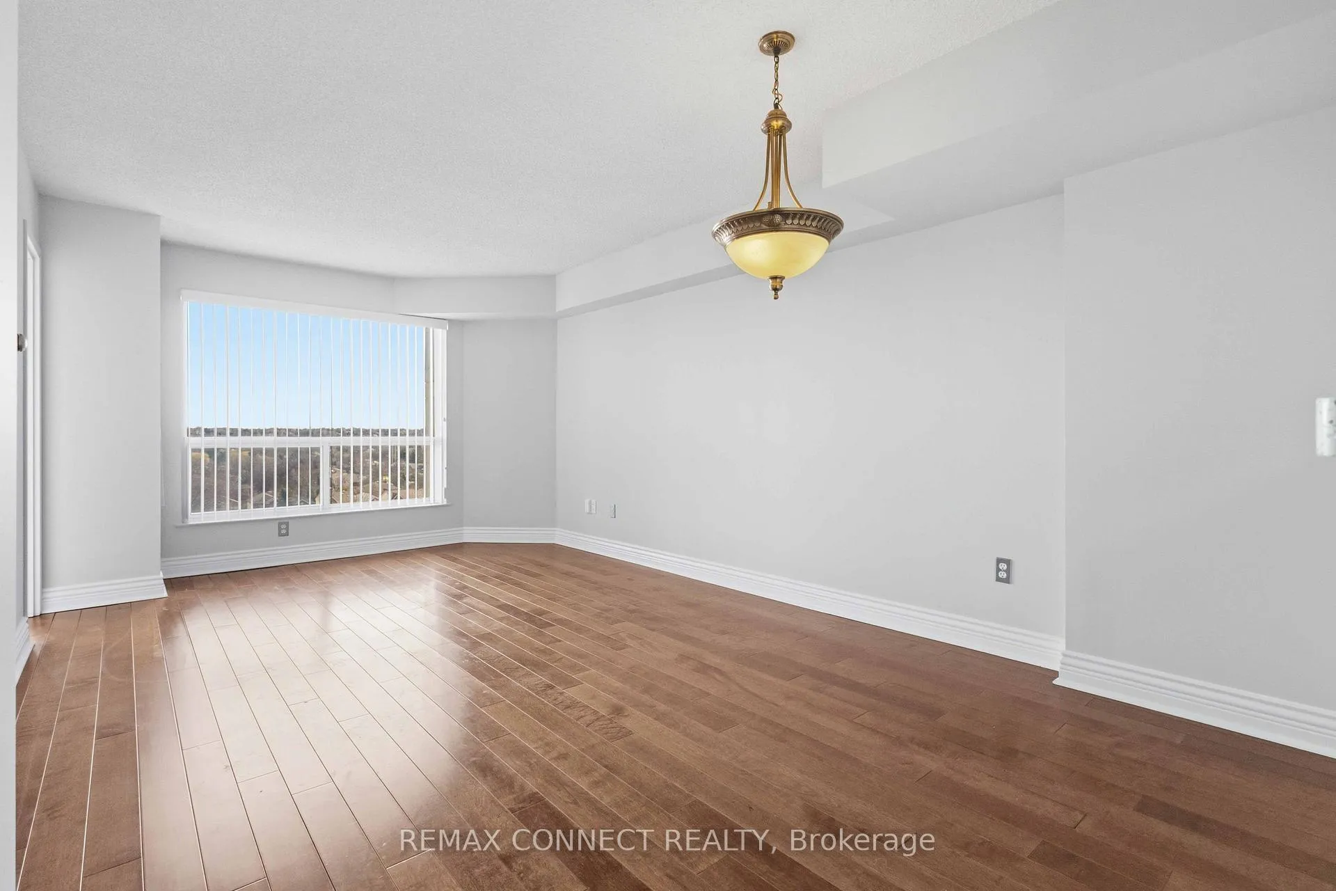 Photo 21 of Unit 814, 712 Rossland Road, Whitby, Pringle Creek — HOMEH