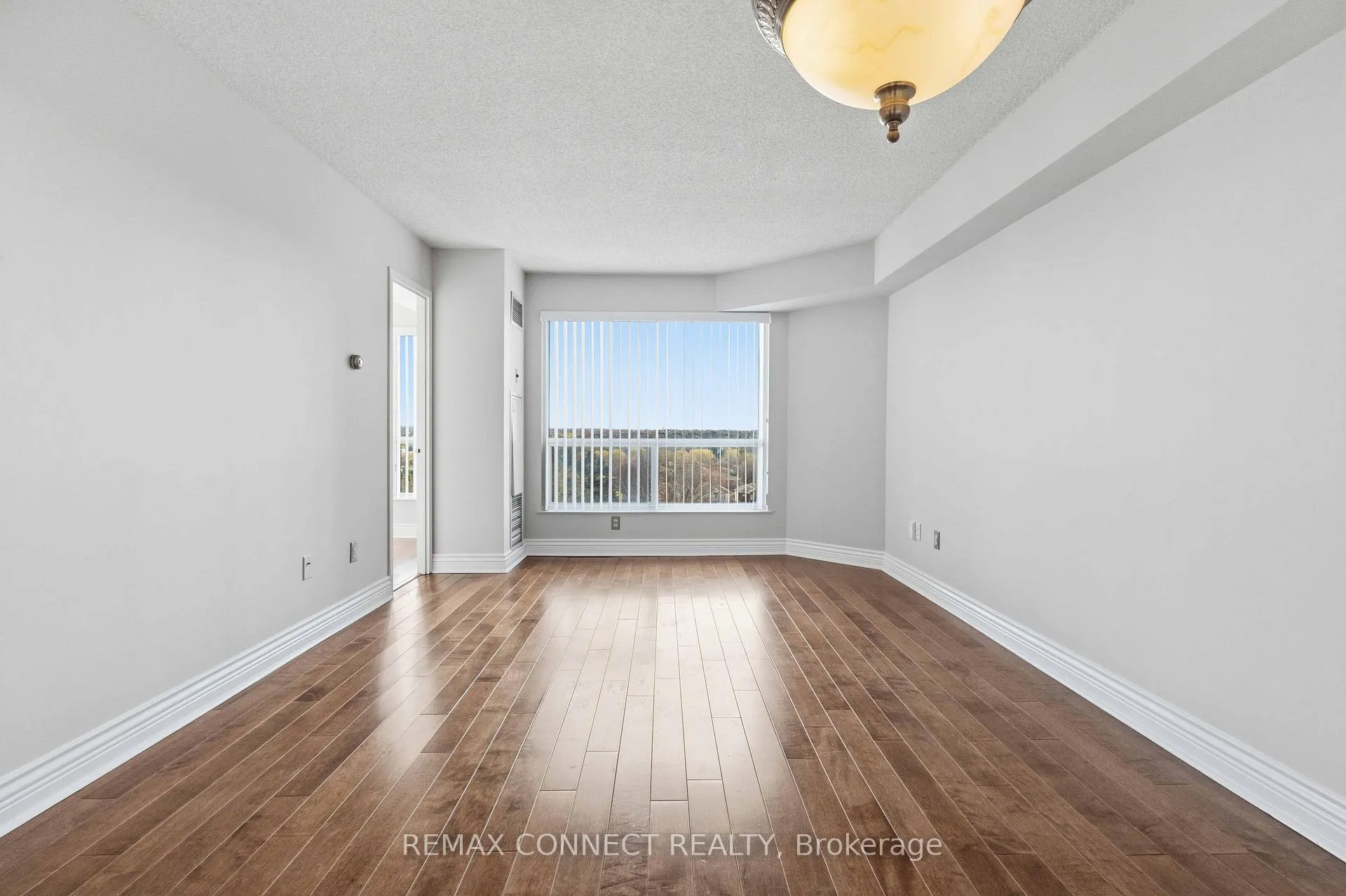 Photo 22 of Unit 814, 712 Rossland Road, Whitby, Pringle Creek — HOMEH