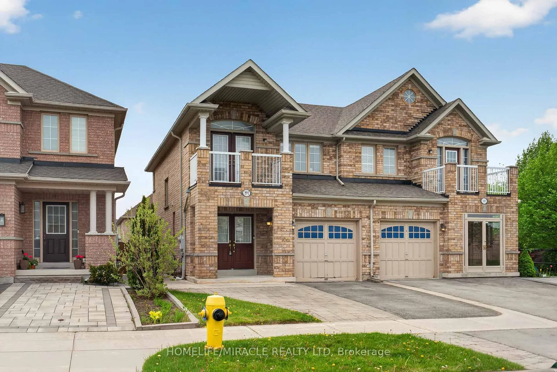 Photo 4 of 191 Petticoat Road, Vaughan, Patterson — HOMEH