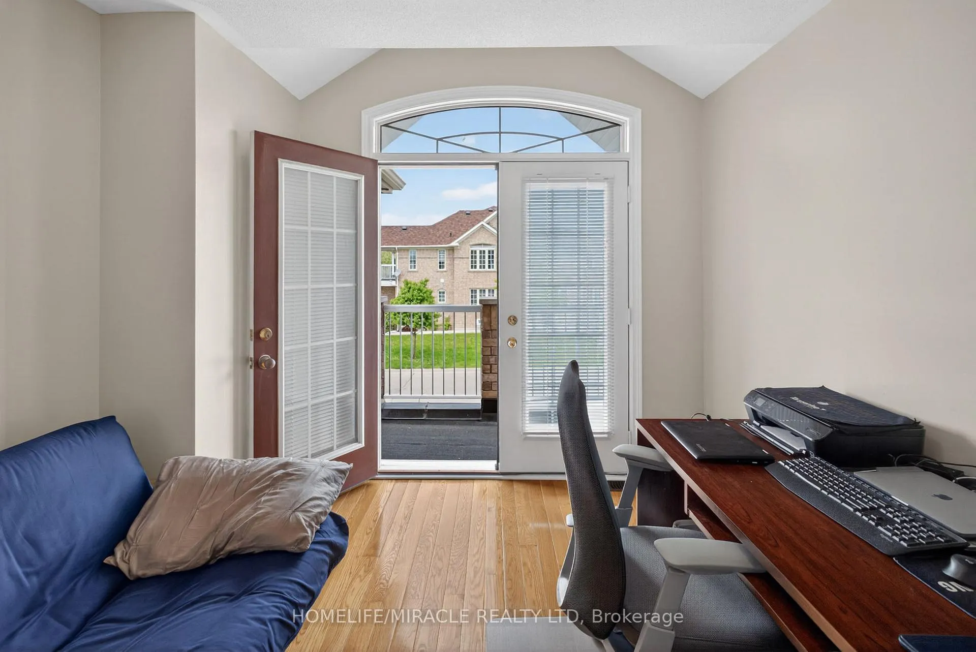 Photo 28 of 191 Petticoat Road, Vaughan, Patterson — HOMEH